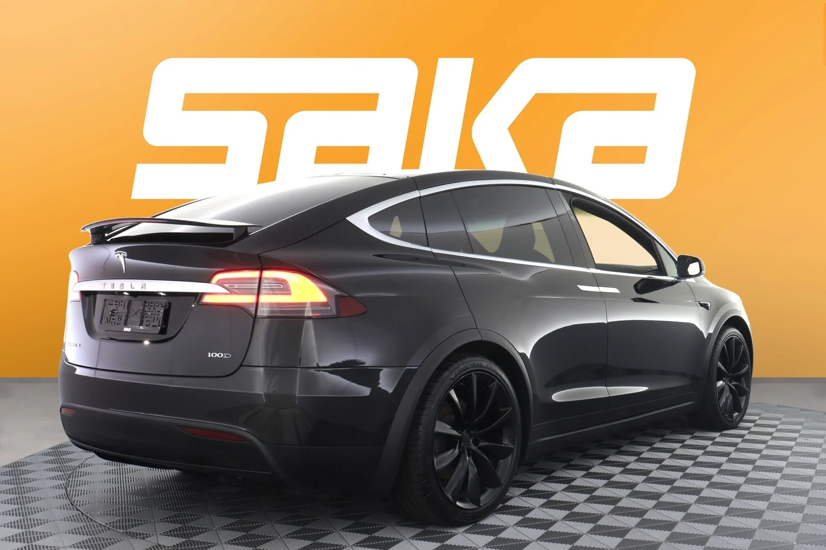Car Image - C8YqQW7VMkFXrYoxfePpu