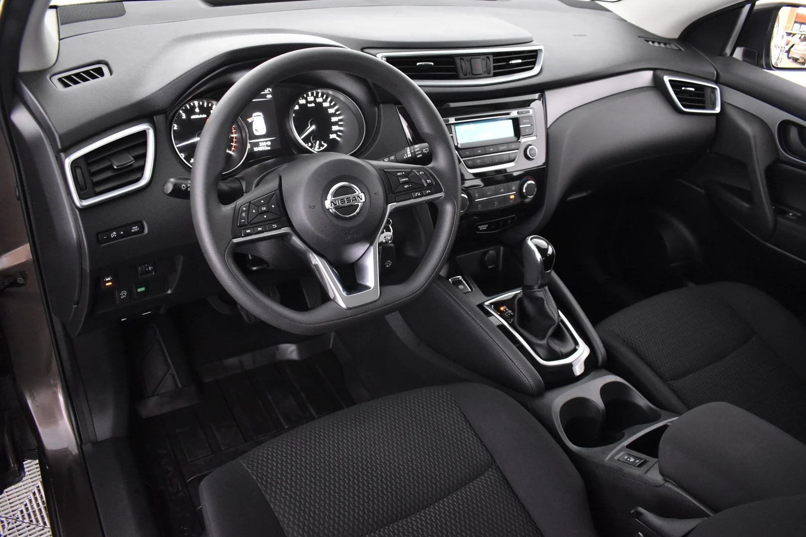 Car Image - 3eLwehEZ5DqPDSTQvRY3En