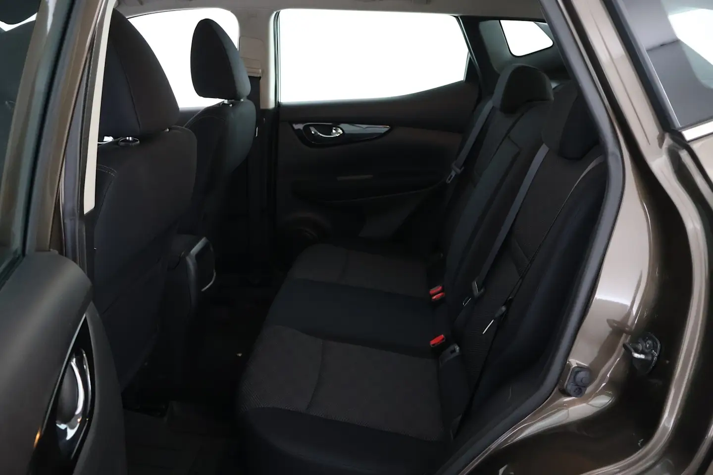 Car Image - 7l2MUxzMMZWmWiRGr6okj6