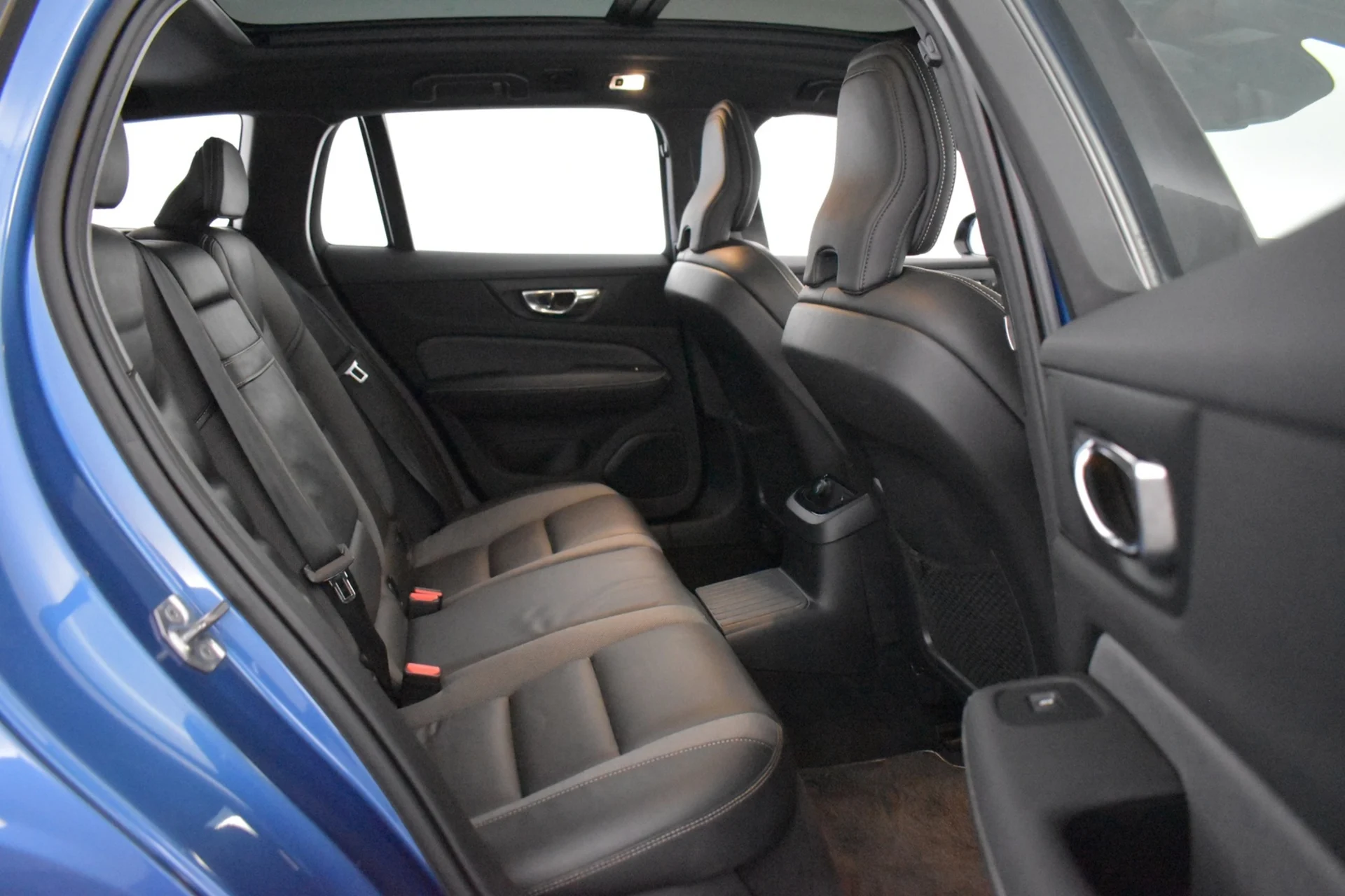 Car Image - 4OaWln1xCjQbdYvUEzYCfn