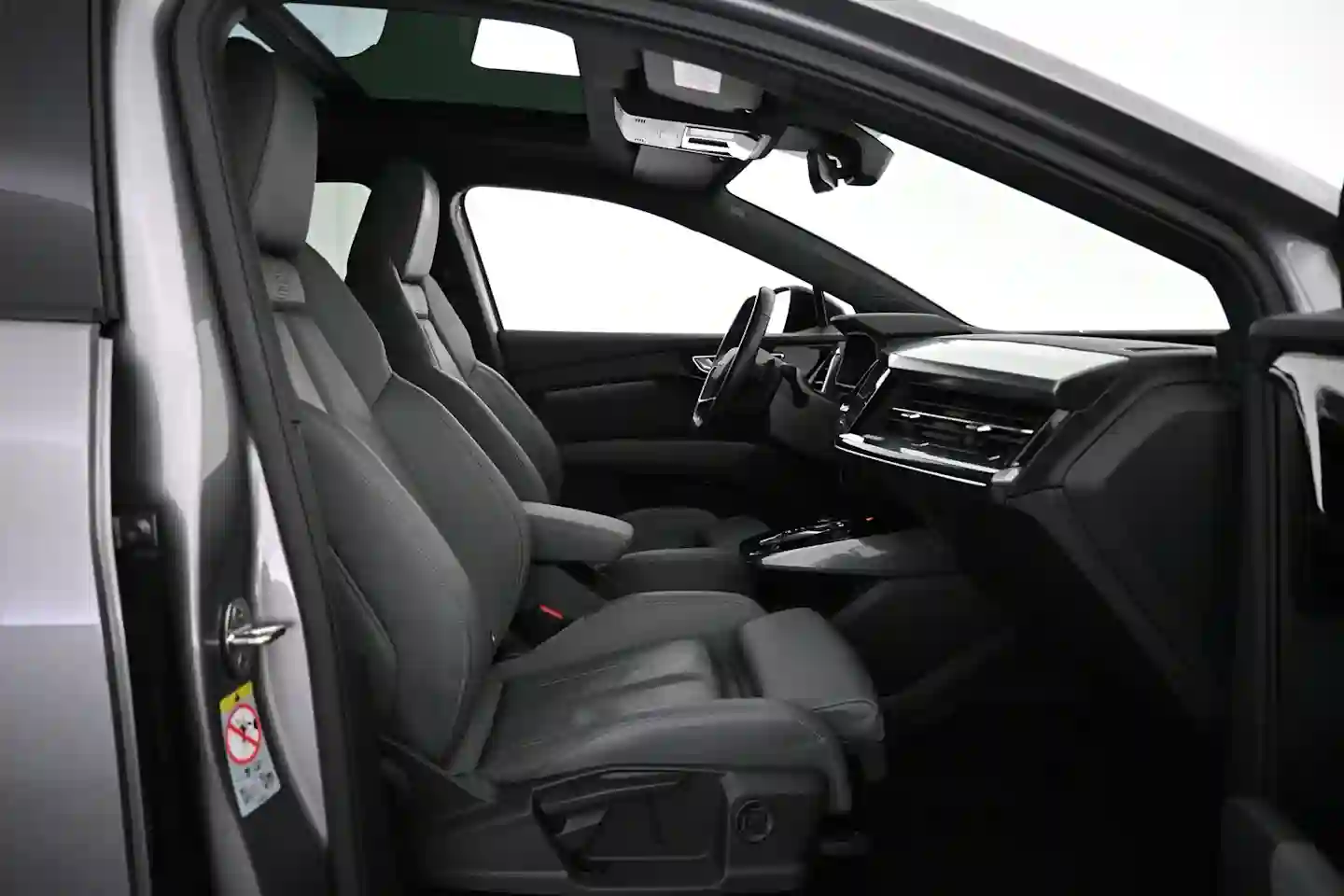 Car Image - 6Y3mLT303kXviRKQ3gvYe3