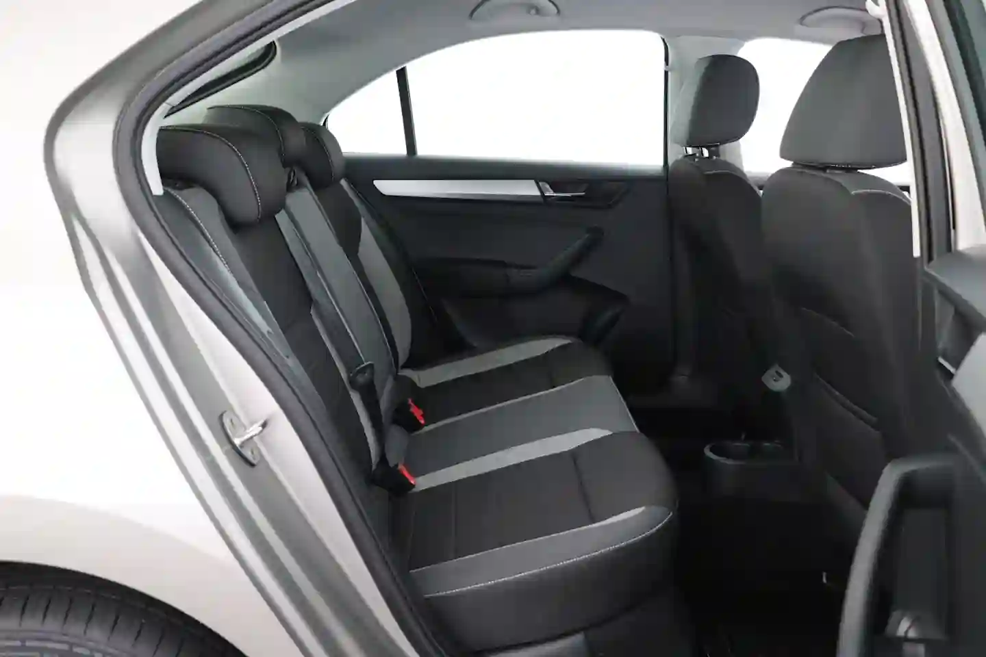 Car Image - 382ZAbqV9uz6stsAMgypEJ