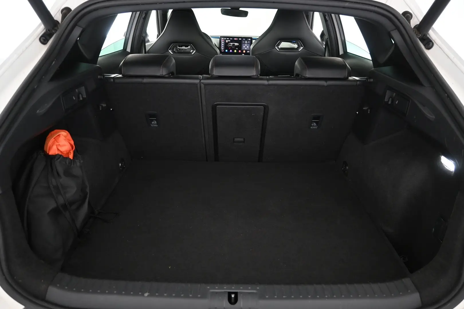 Car Image - 2OolTpmu8NM4JXa9ovFmHo