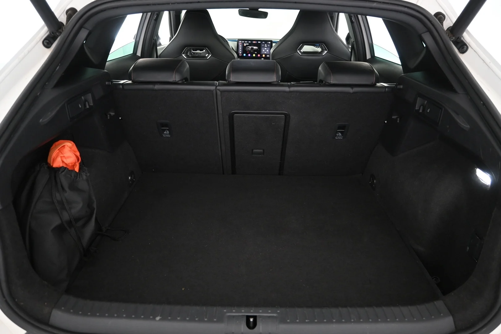 Car Image - 2OolTpmu8NM4JXa9ovFmHo