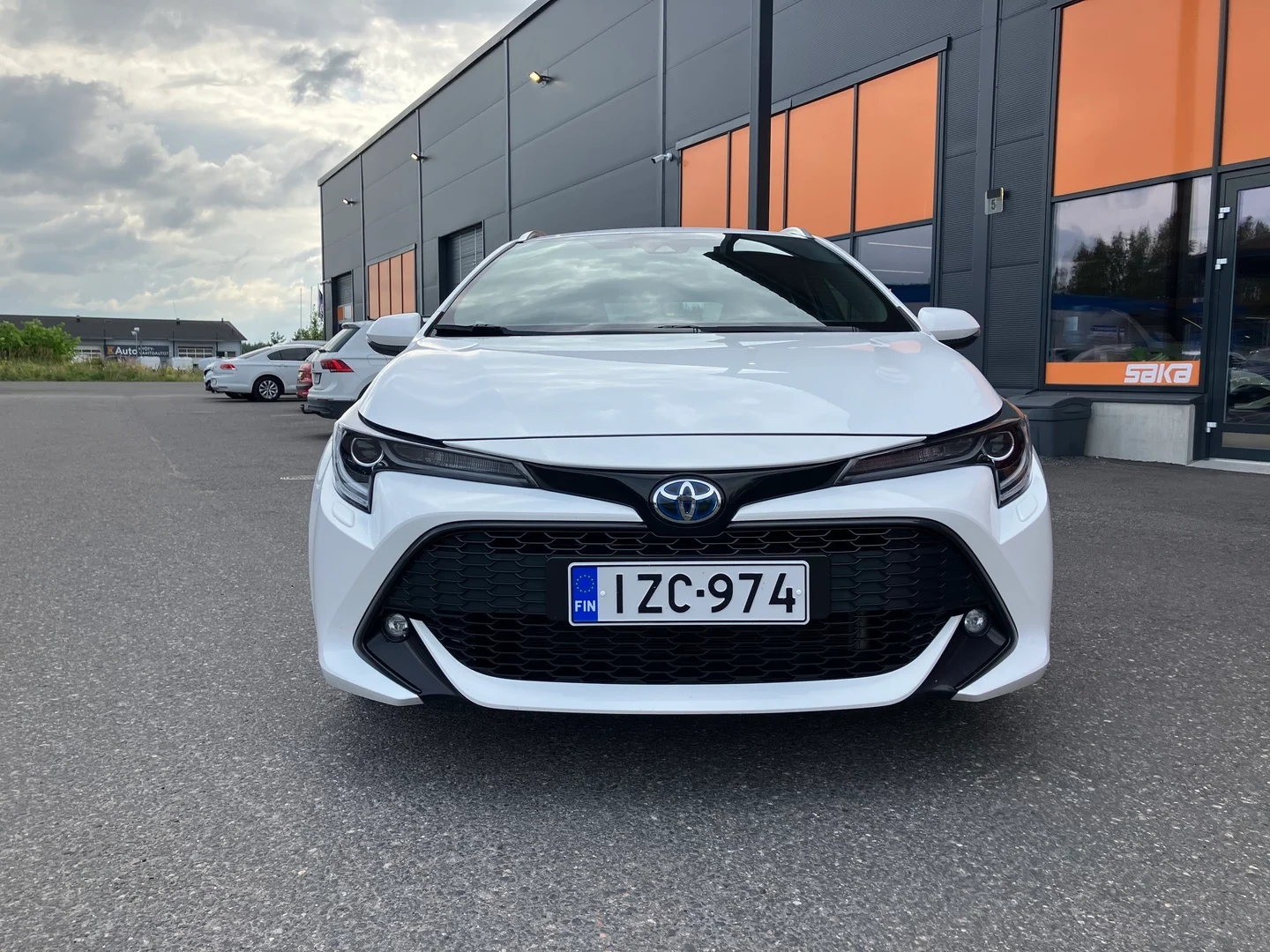Car Image - 6Q3prRgSuxOZANHtok3jxX