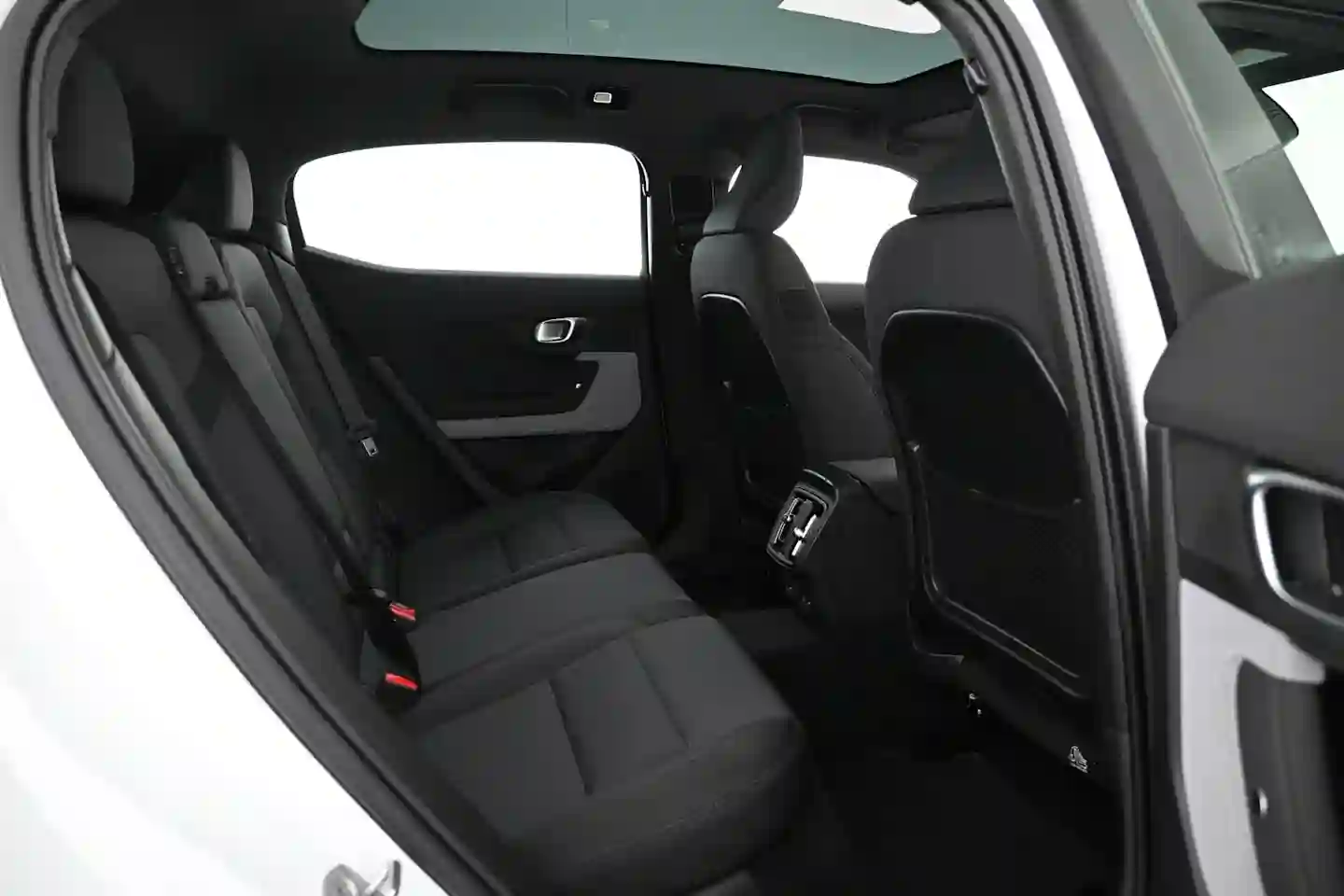 Car Image - 4r5aKZhoplGZQzOa5oYzGG