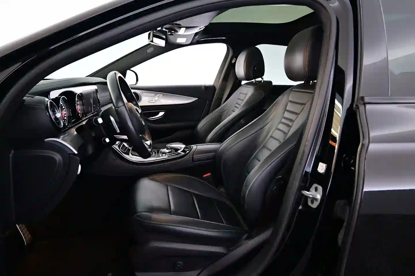 Car Image - 7IKRQO6GmrScPINeXgvHig