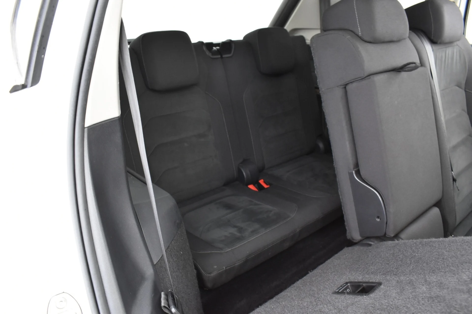 Car Image - MN5fM7pva9S8qhk13qUhL