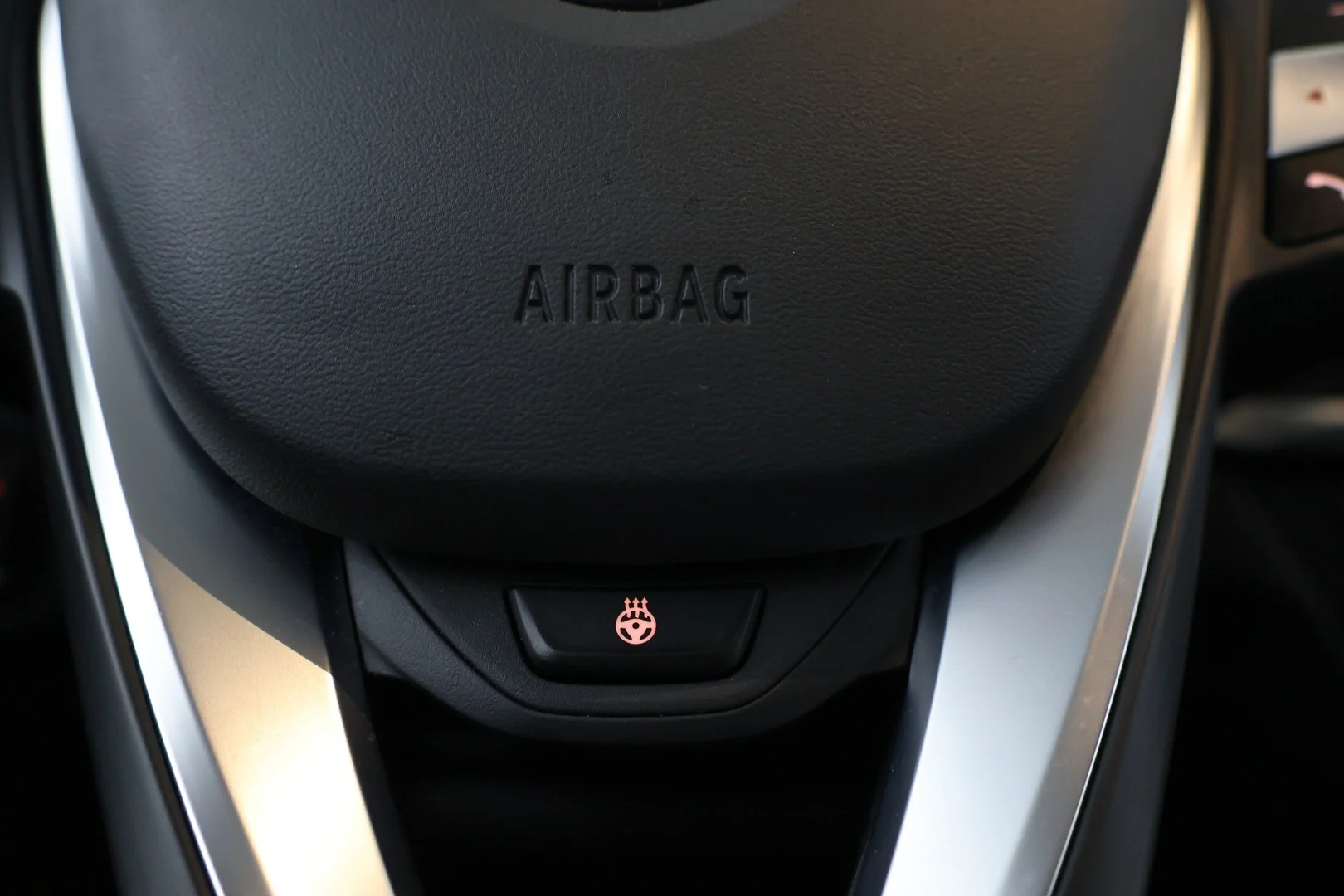 Car Image - 6ClhhiKyyt78wAhUwXjOx6