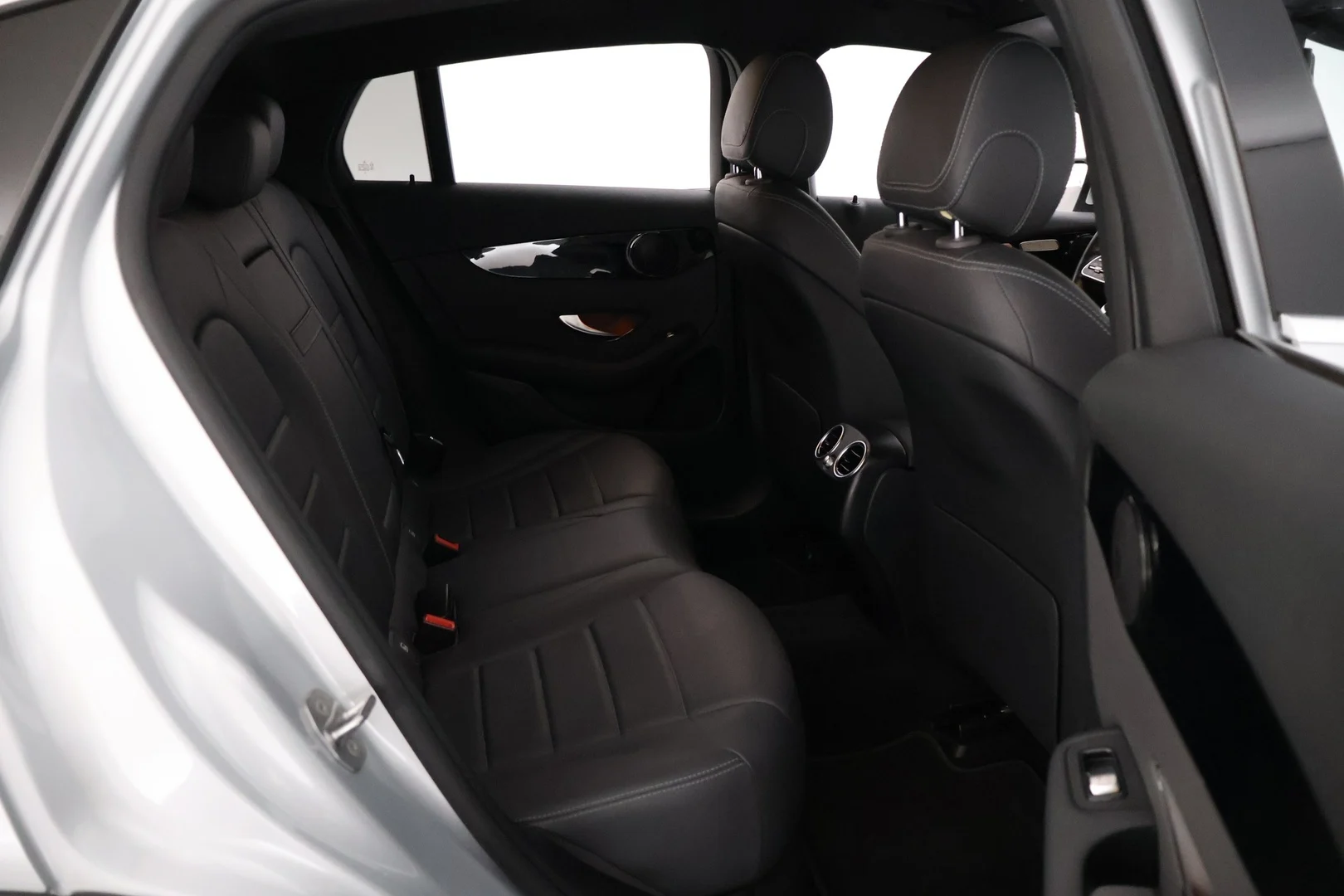 Car Image - 4OzEjLhx7dsY2F8FtXz2Sw
