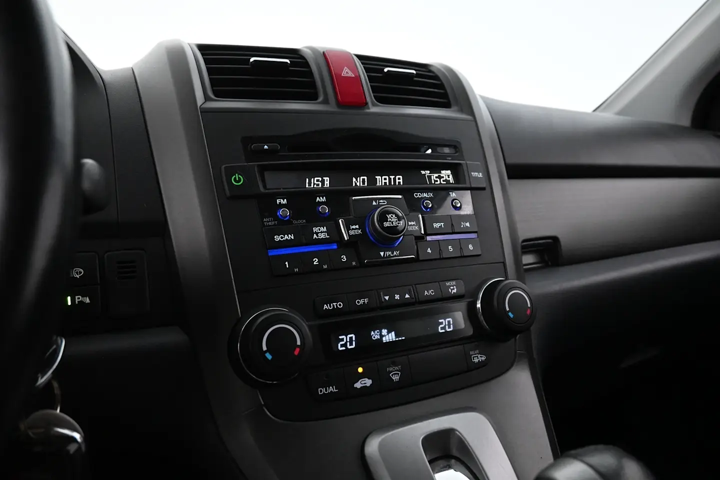 Car Image - 6eb9MIPrThN3MKyGdb0uZp