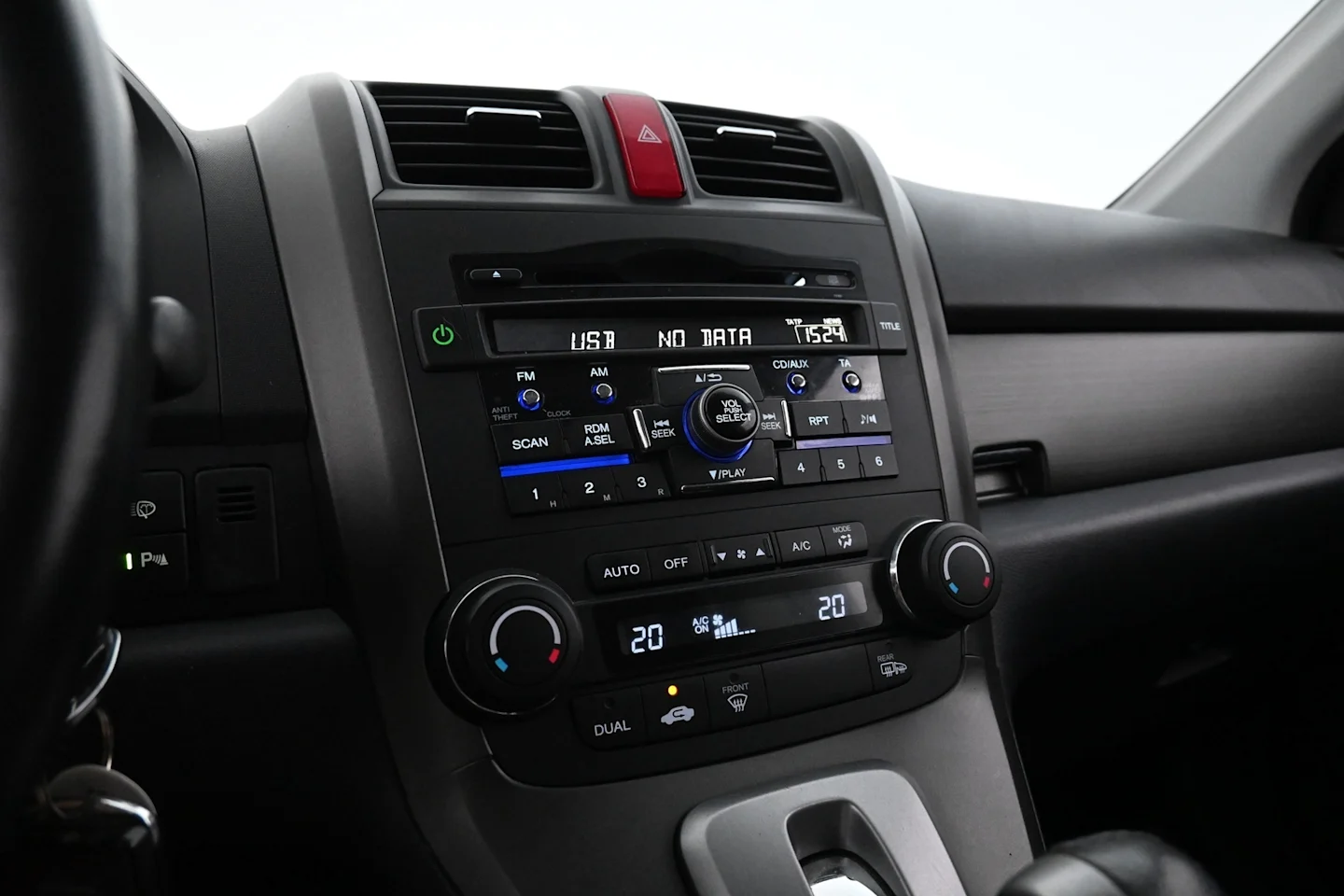 Car Image - 6eb9MIPrThN3MKyGdb0uZp