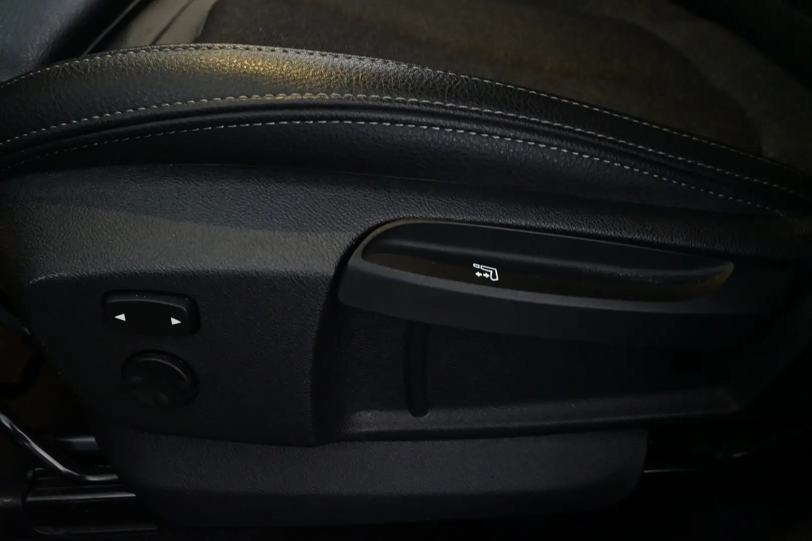 Car Image - 4GQH2LuB9dNzhQ1Fj5JPRX
