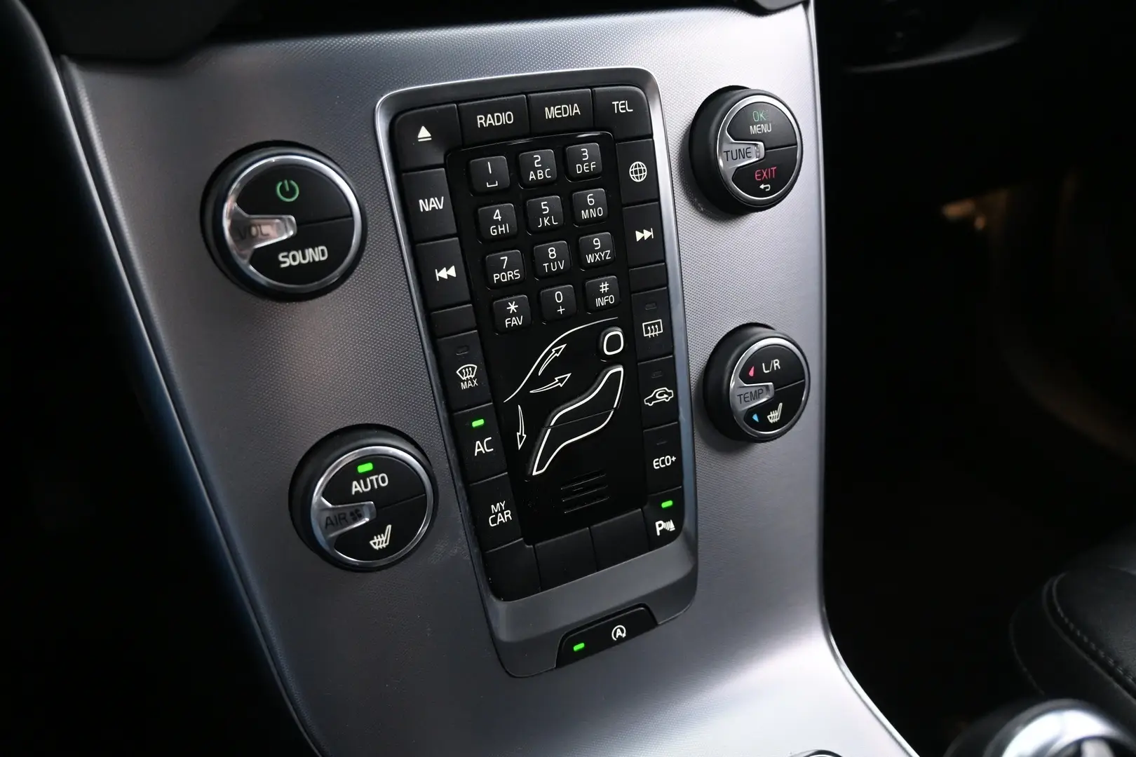 Car Image - 3QRIzCRTL1kW64cgPsKop0