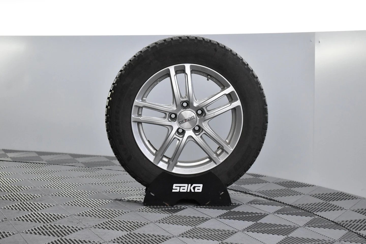 Car Image - KgfFSlIOkkcNvhXb7OA6c
