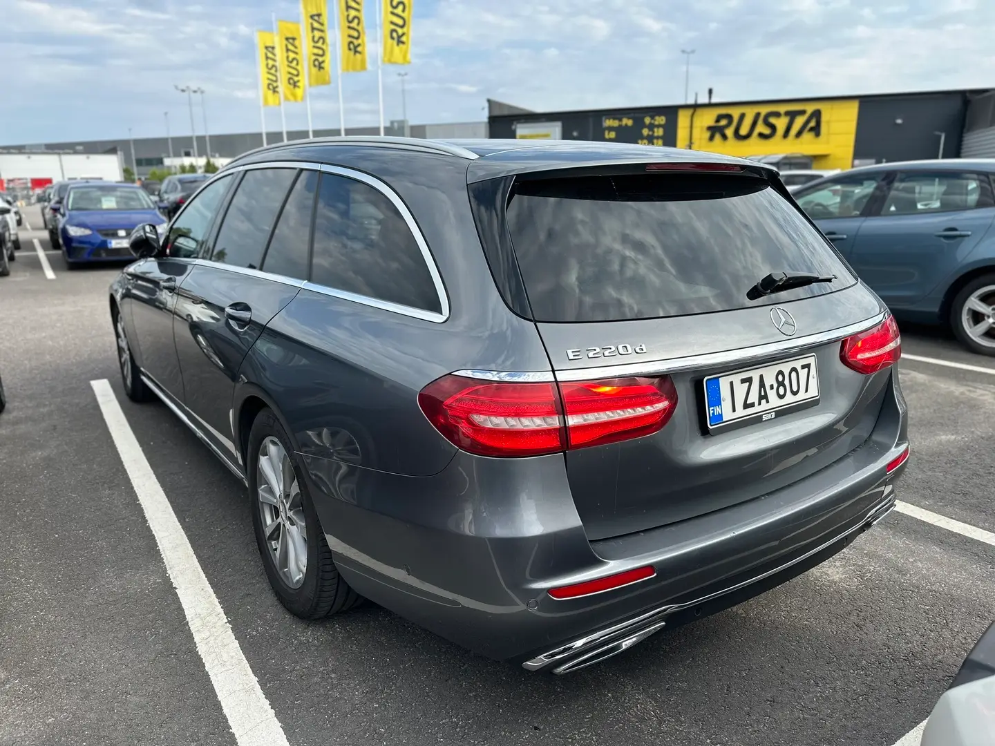 Car Image - 4I6haDufzOQJ2yhzn7e30S