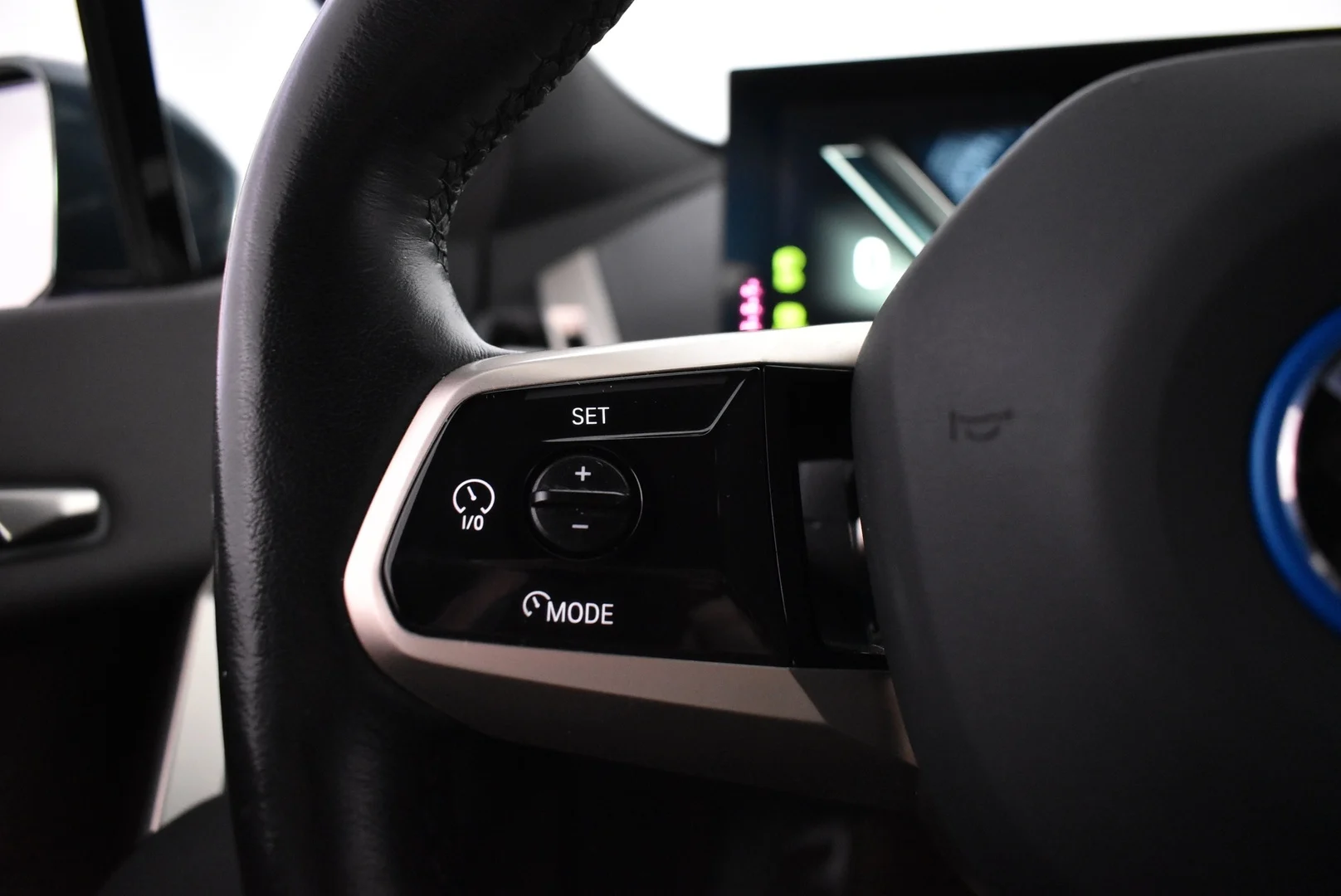 Car Image - 7uiWzLOeFsfXRGRPJAyndb