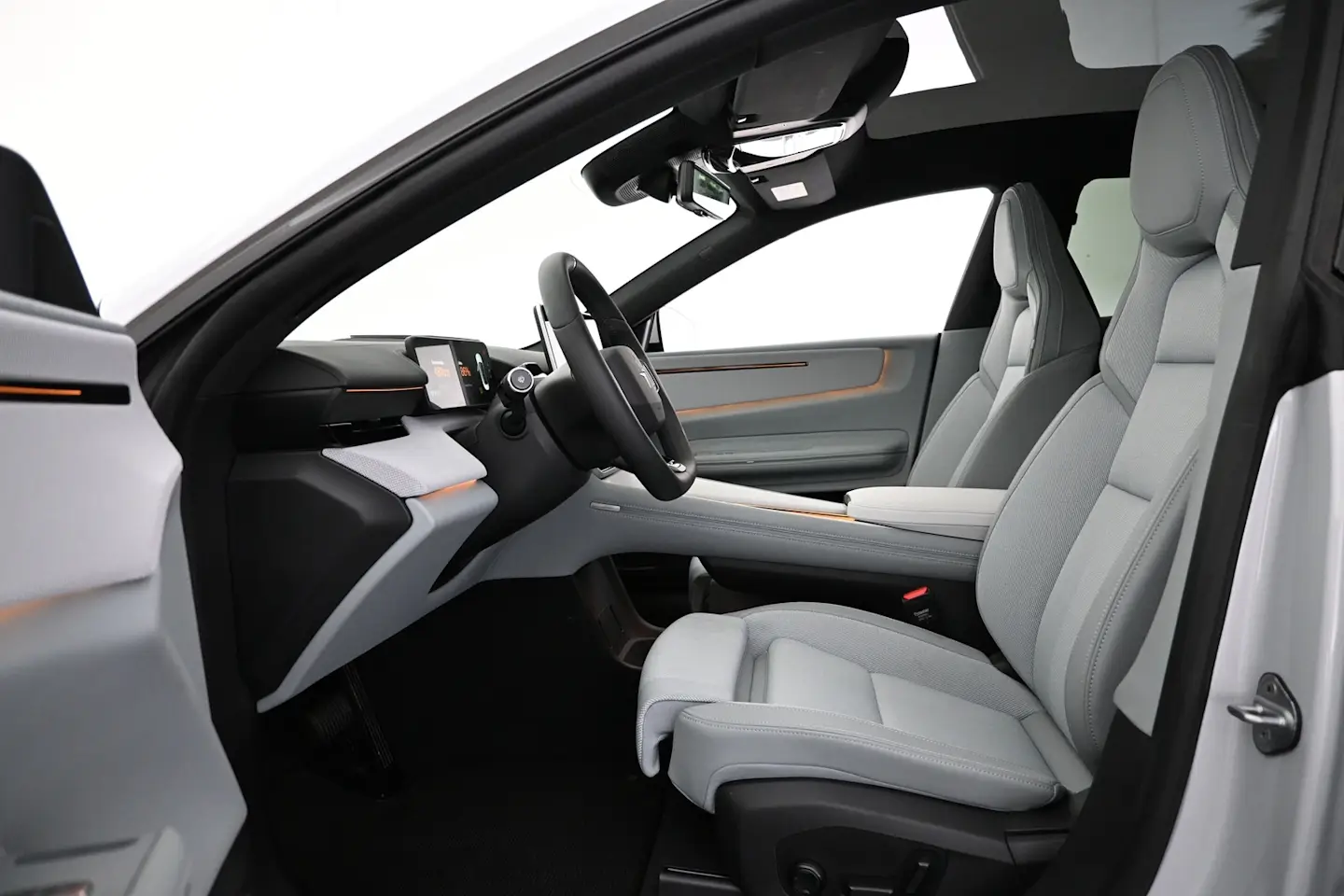 Car Image - 2BR3nPT0yz9r4JmvJ2IRnJ