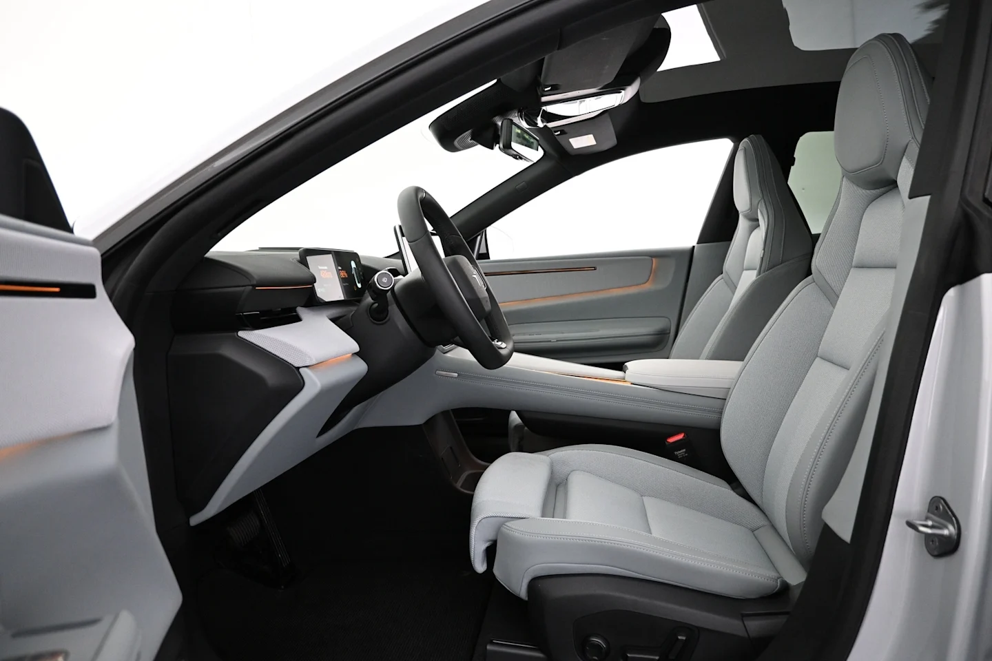 Car Image - 2BR3nPT0yz9r4JmvJ2IRnJ