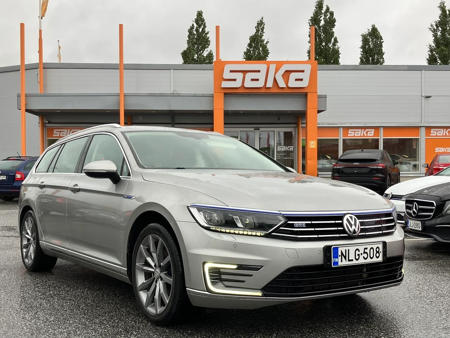 Car Image - 6UymqhRLZN33jf3ADelP8n