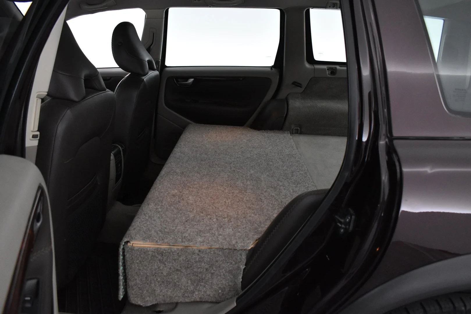 Car Image - 3R5YtsakmGYbUBLJLzfX53