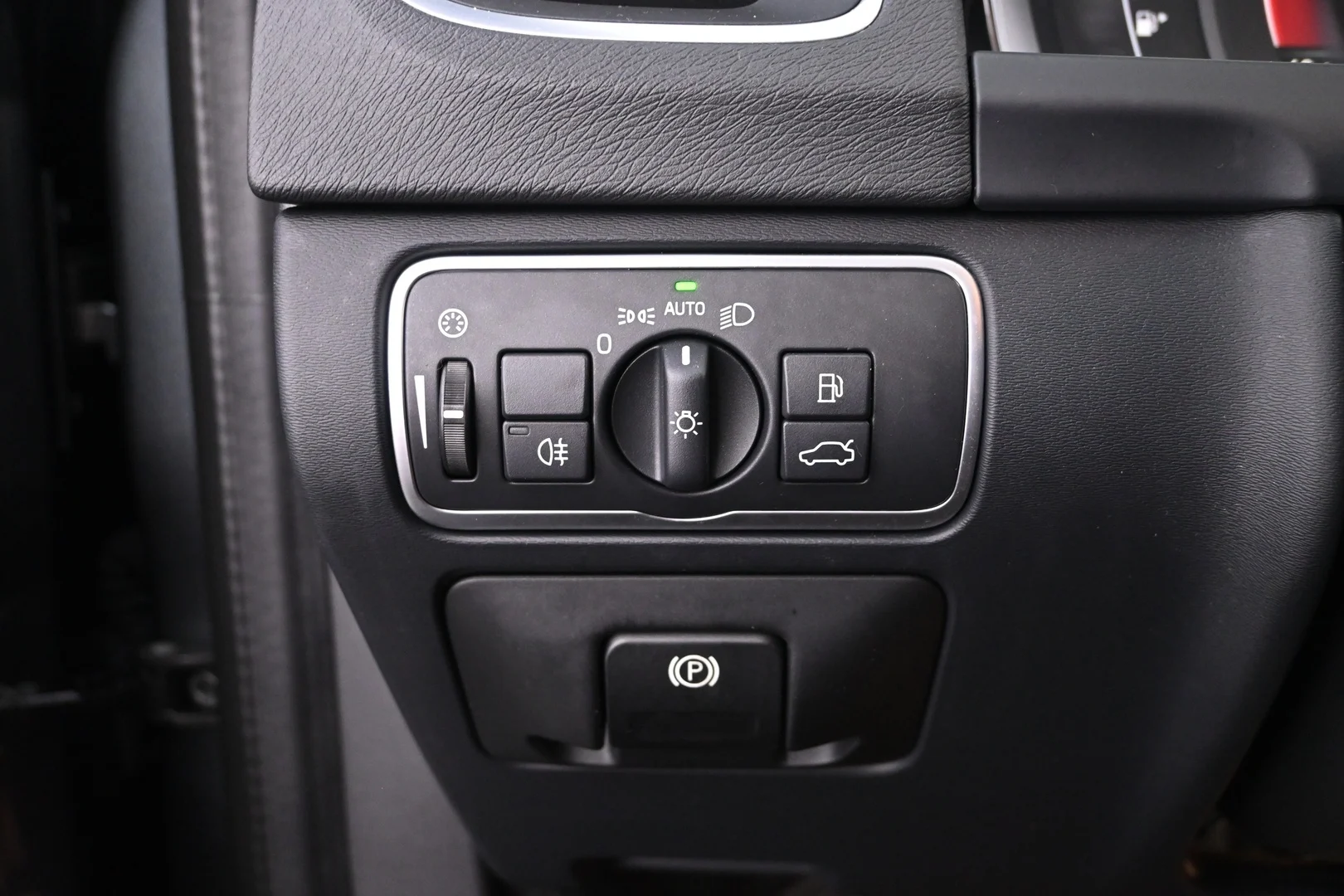 Car Image - 7wMBIyFKhFsg78j2ua03XZ