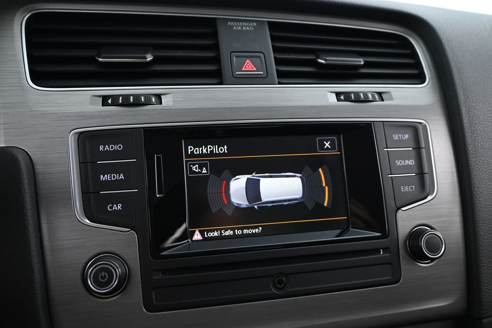 Car Image - 6GJBtmFMOZ8as3RHsdMSdM