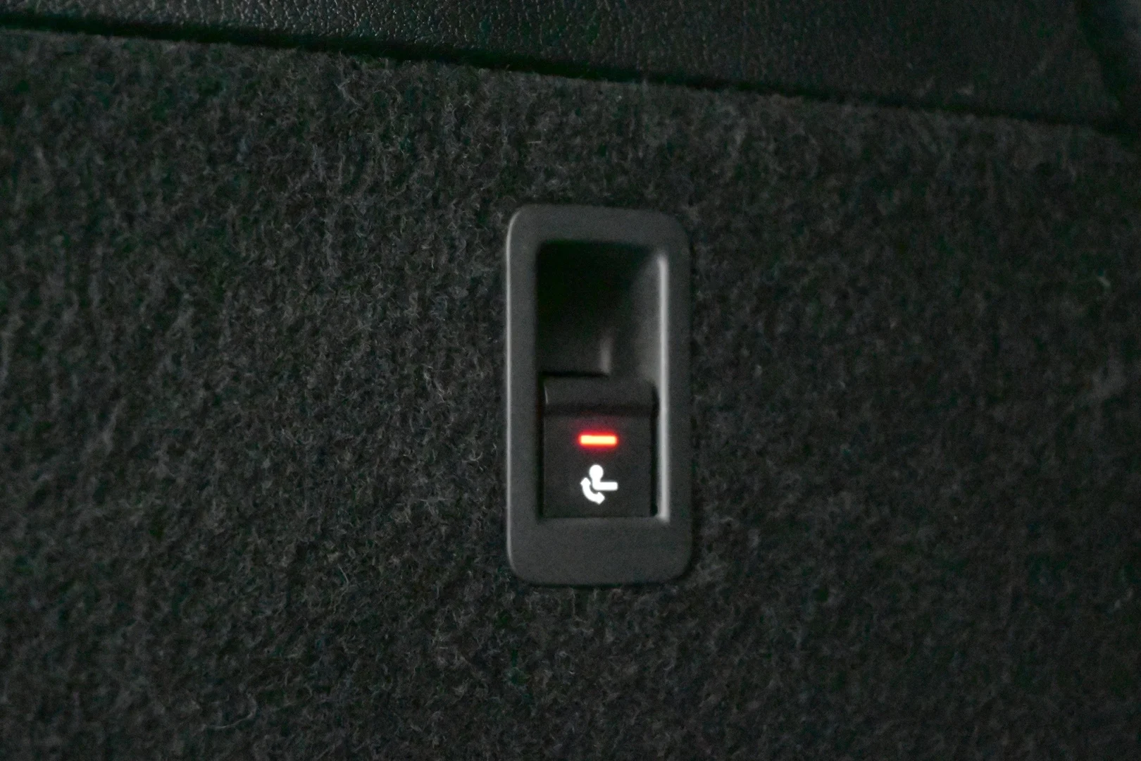 Car Image - 2kvzZBTPAZr8dDlwpZAtiB