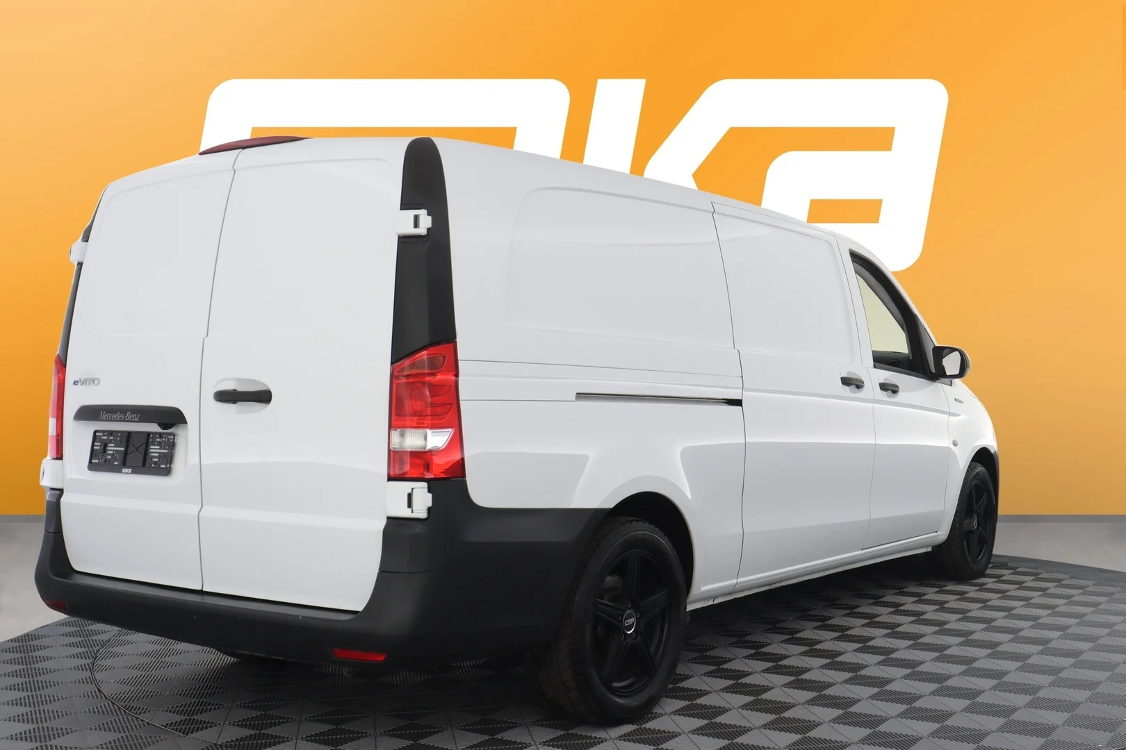 Car Image - 2XNOn2KBri4UKZchyCXeqI