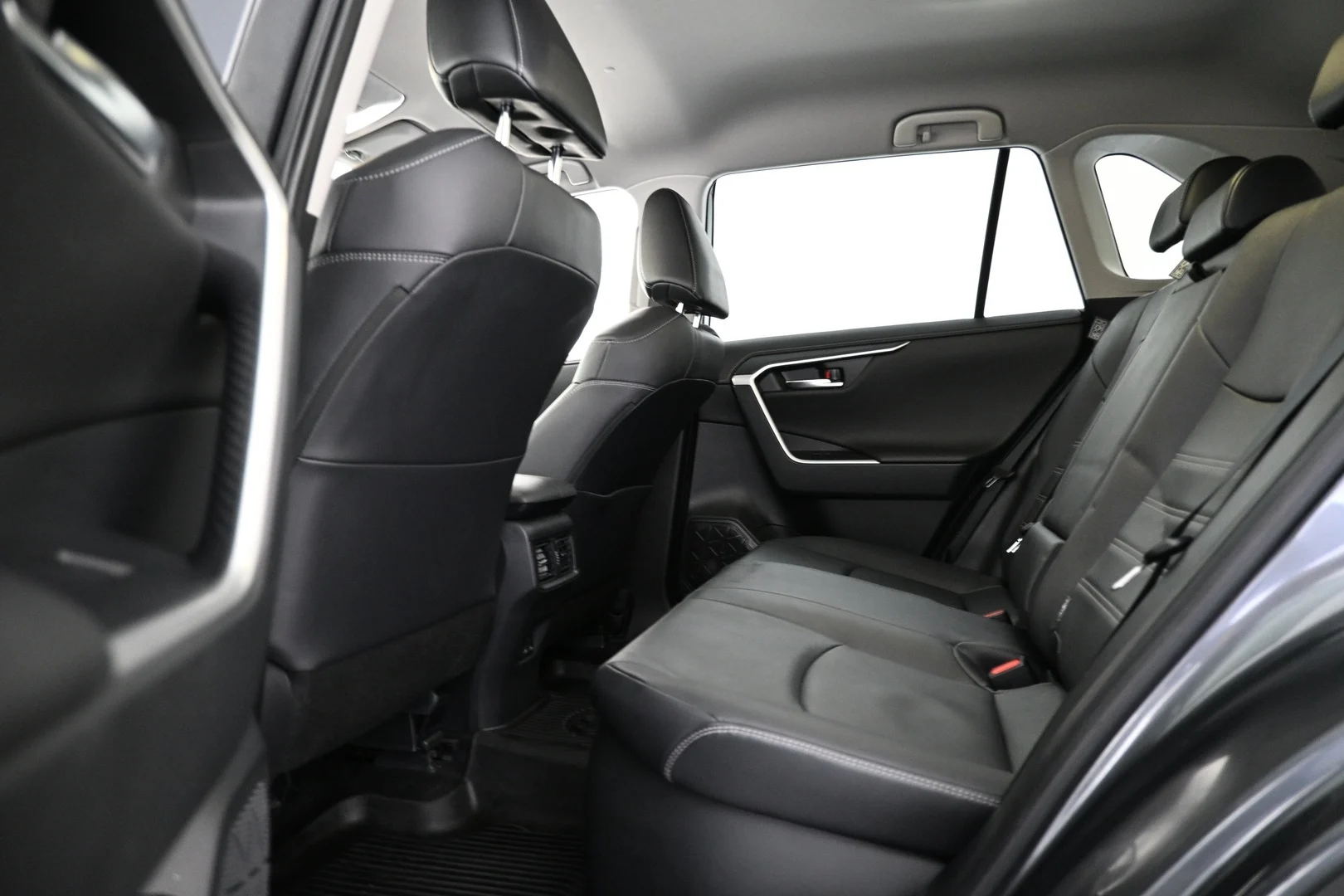 Car Image - guGbaSMq3YgRRIWYhg2VE