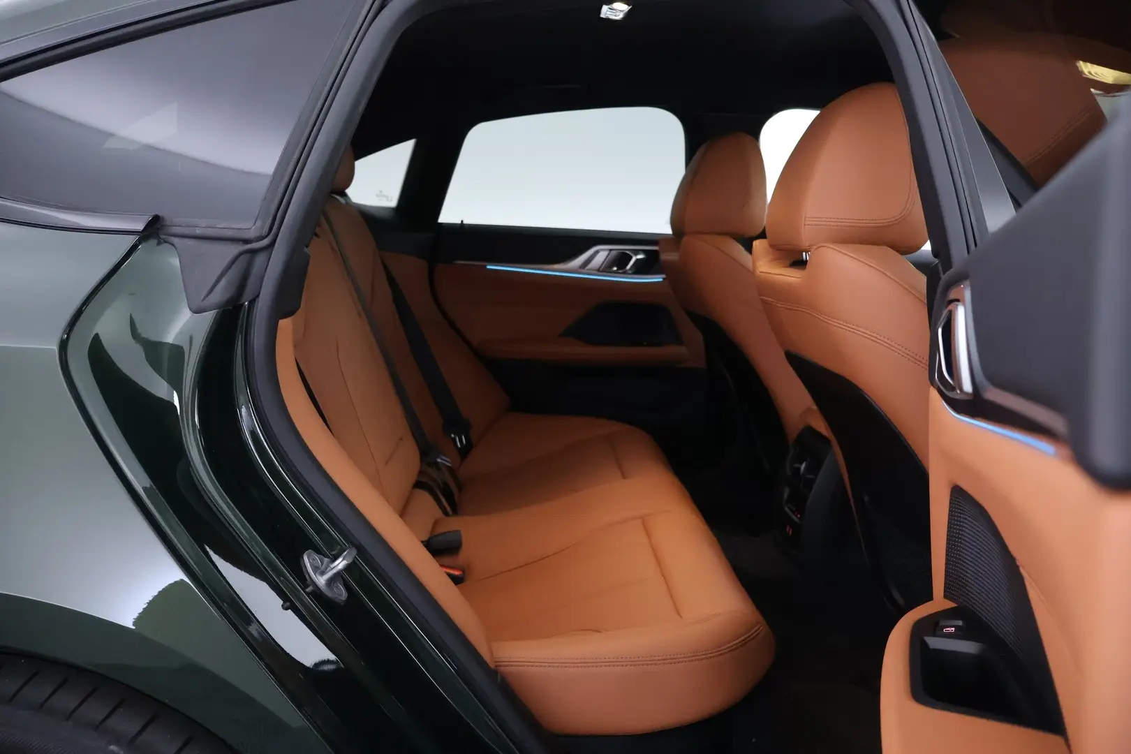 Car Image - 75q4TcbTJWwA5AR9stWAA4
