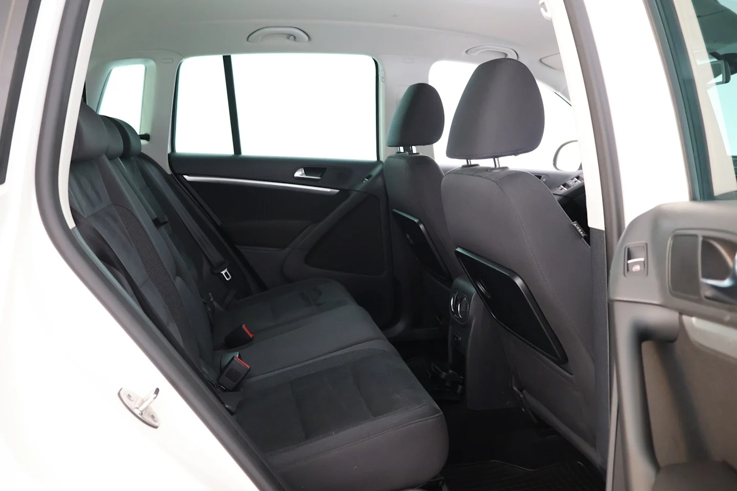 Car Image - 7fLI4SO7NbdkifvpRFW4vW