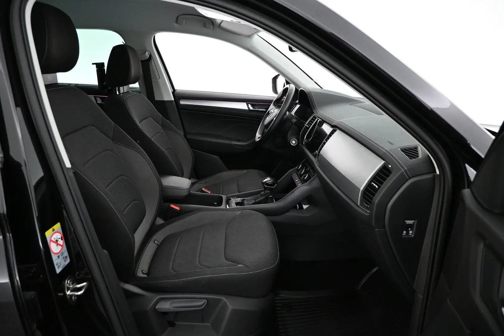 Car Image - DGrYJlhGvayohqvBv4is8