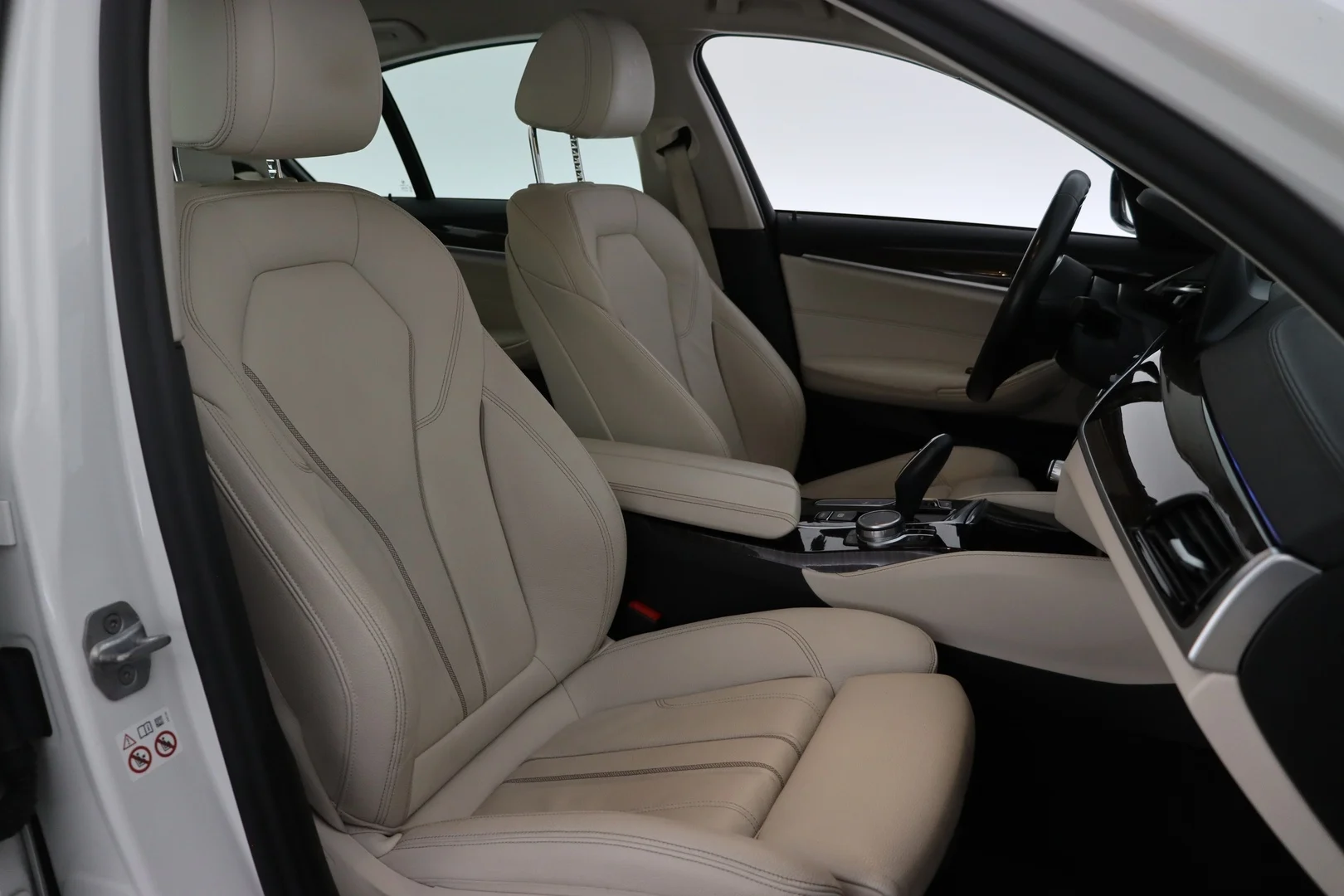 Car Image - 7BtRW2m3EaS2XKuahvxfXh