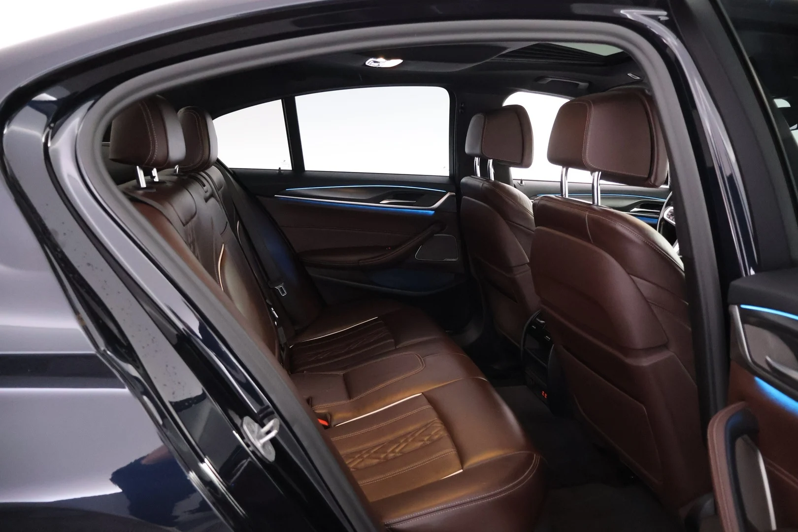 Car Image - 4YHOfKHrURFYGoZf2CTjgl