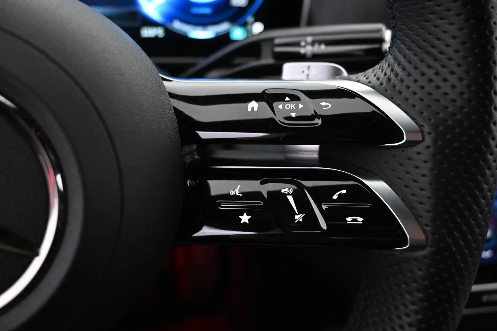 Car Image - e45x34NNFbo1dNcMBIDs7