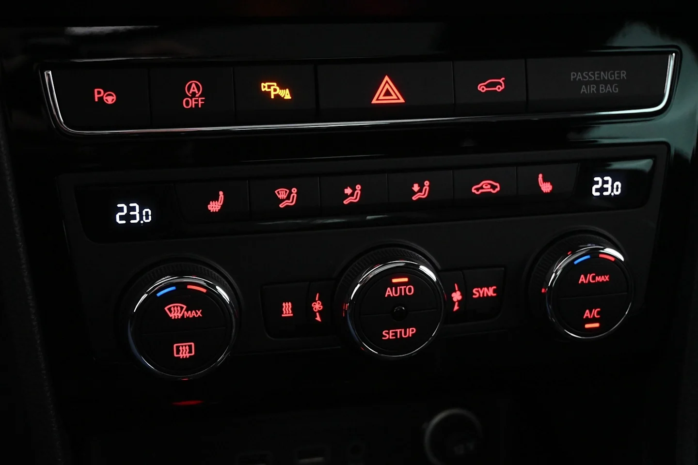 Car Image - 6N1DuB8dRPJ3tVGysPoduF