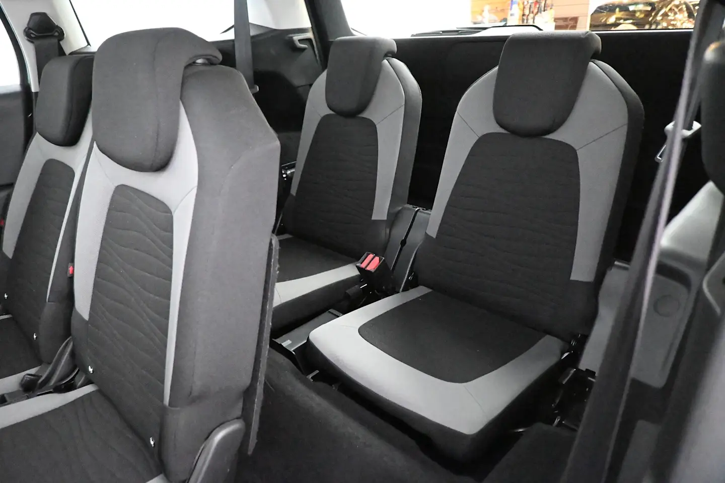 Car Image - 3KWfu8FqugNoJBr93MD7kJ