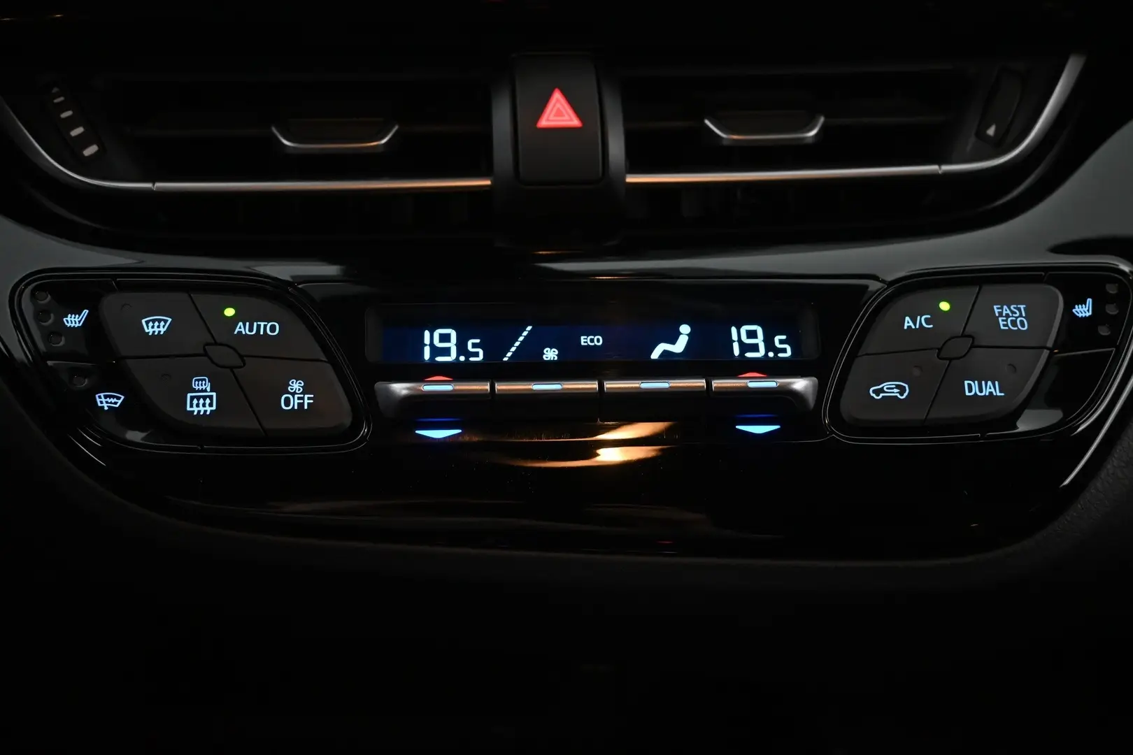 Car Image - 7Jsq83IFjLmw4o1KXUrorb