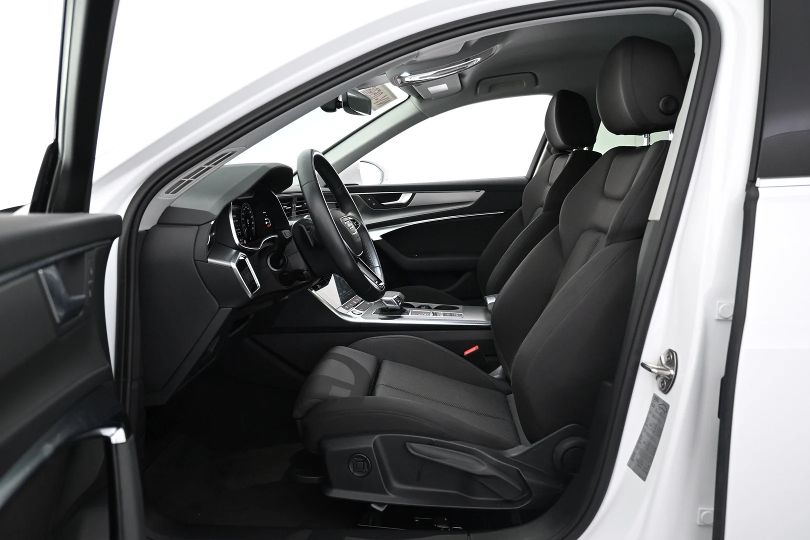 Car Image - 4TVGClKVJdrNRs4joIWB3j