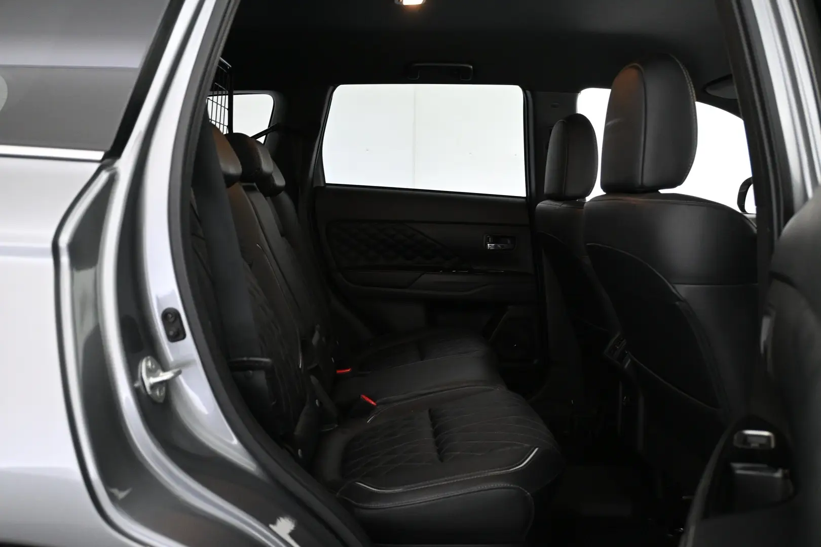 Car Image - 6MaUGmy3Yw6eHrkbV7bDZe