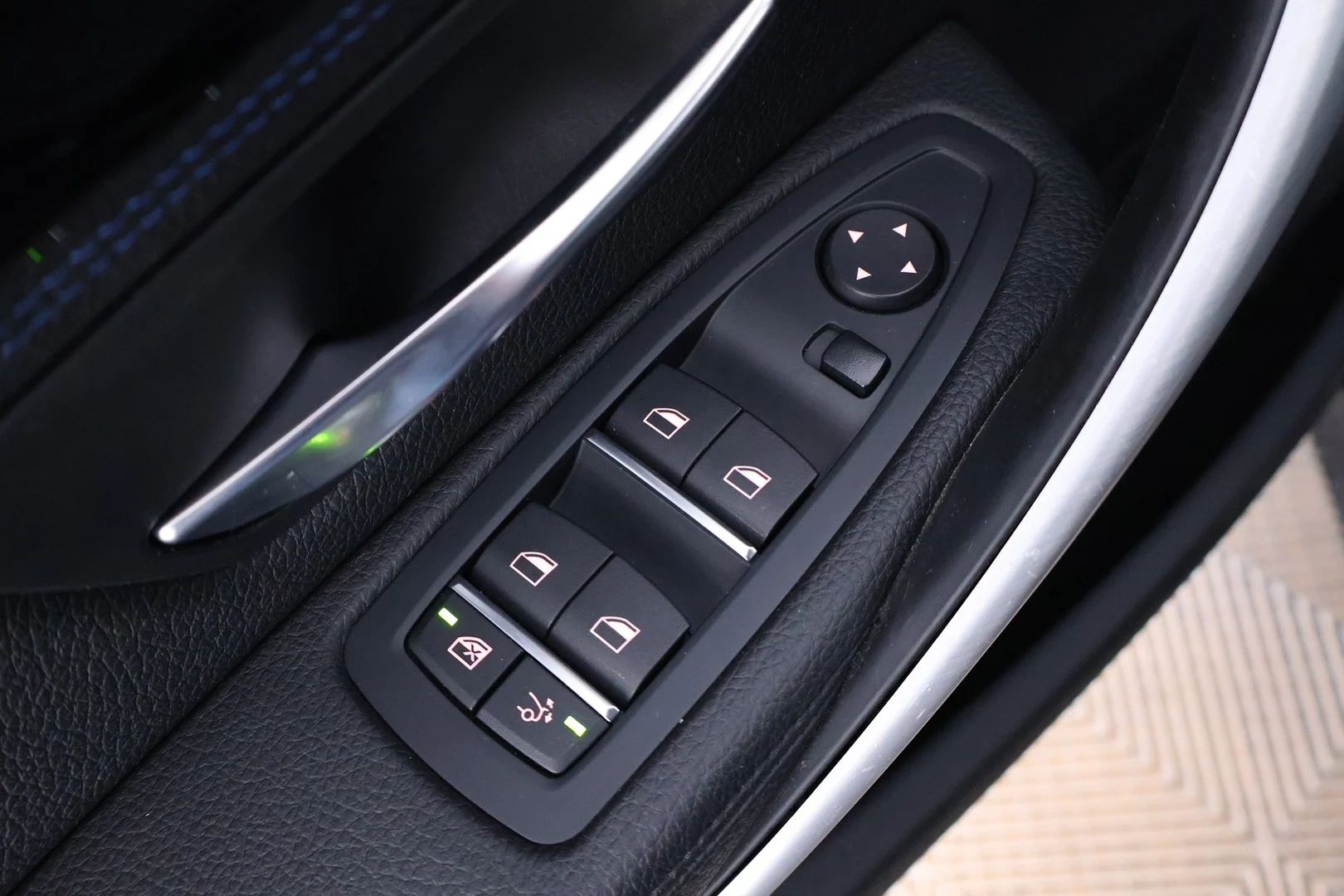 Car Image - 5ekTH3NGreKKGKz2HnoyQv