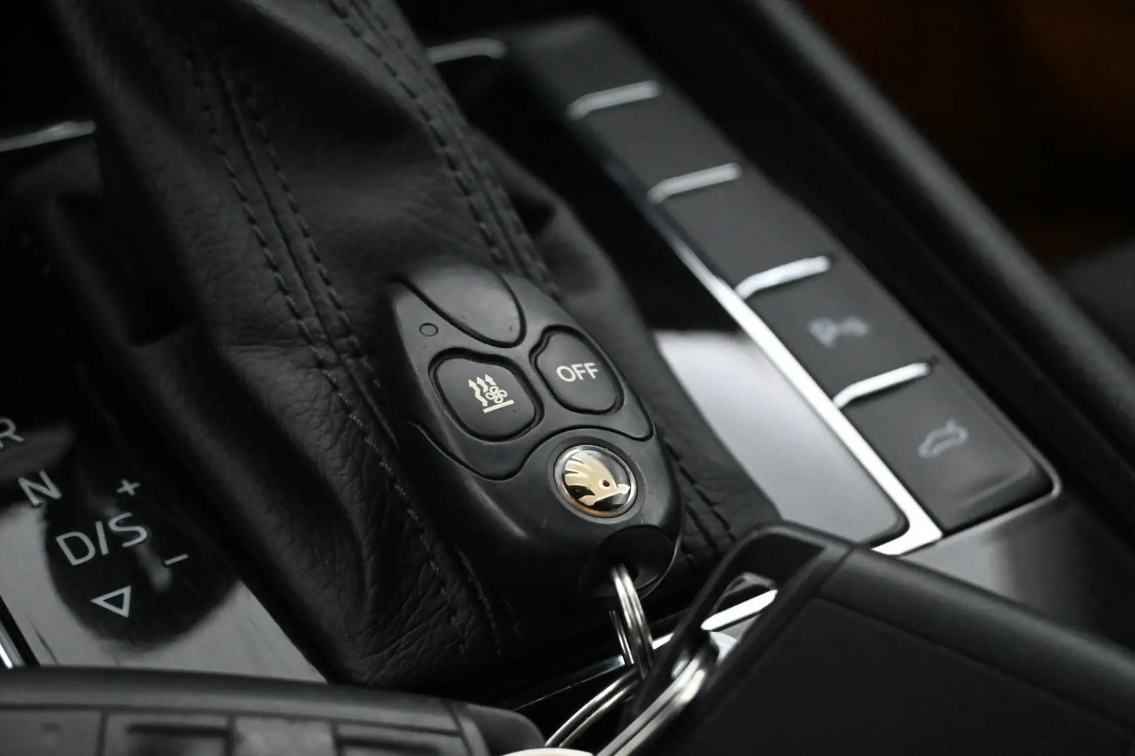 Car Image - 4MmlAYZ3hQvkSh8w4JYmfI