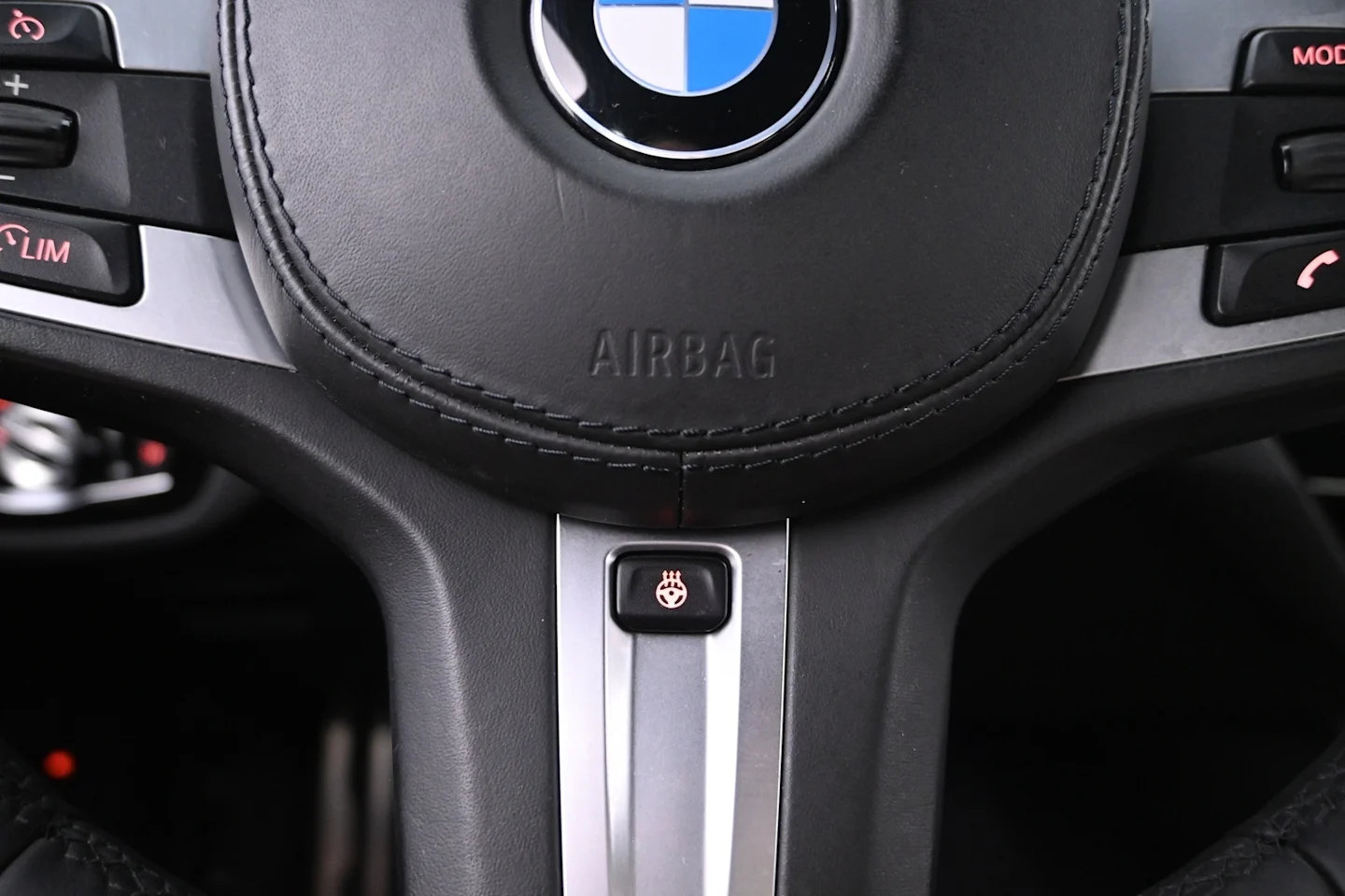 Car Image - 4oZVOgXCABymbNhKcO747j