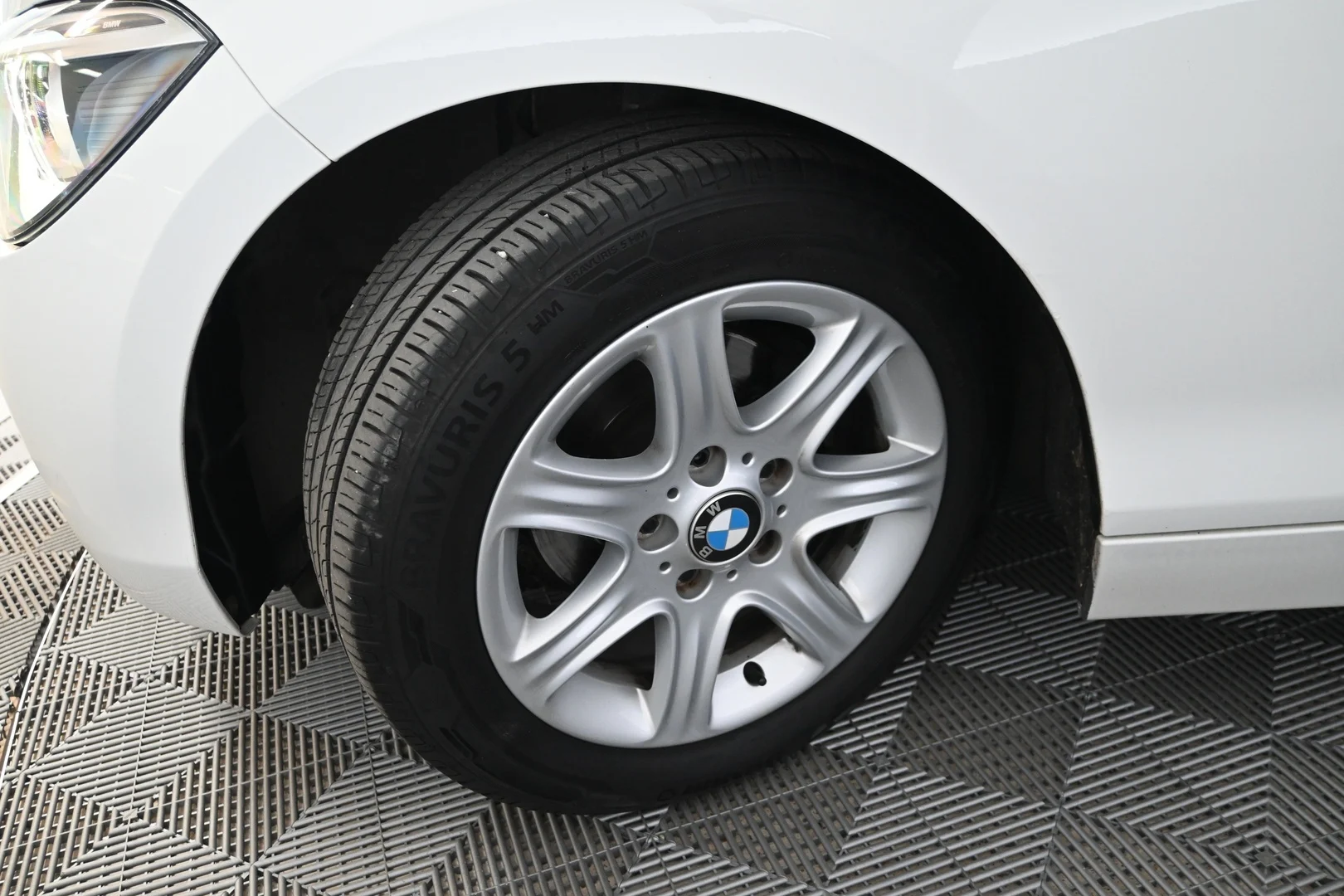 Car Image - 7G91FnKj40wkOuSx5Uzeao