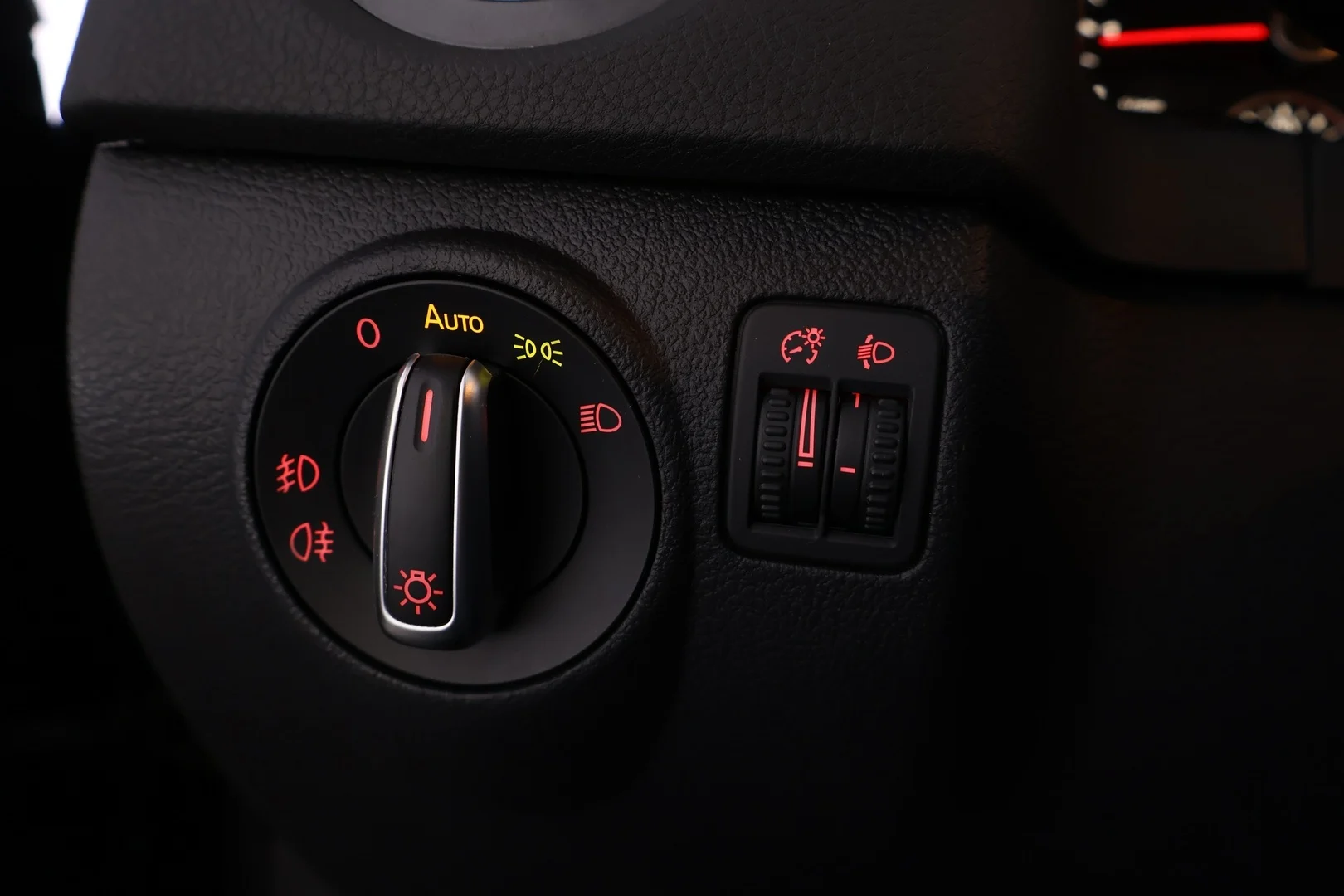 Car Image - 4vd4nTUKin1m1wlrSNGJyB