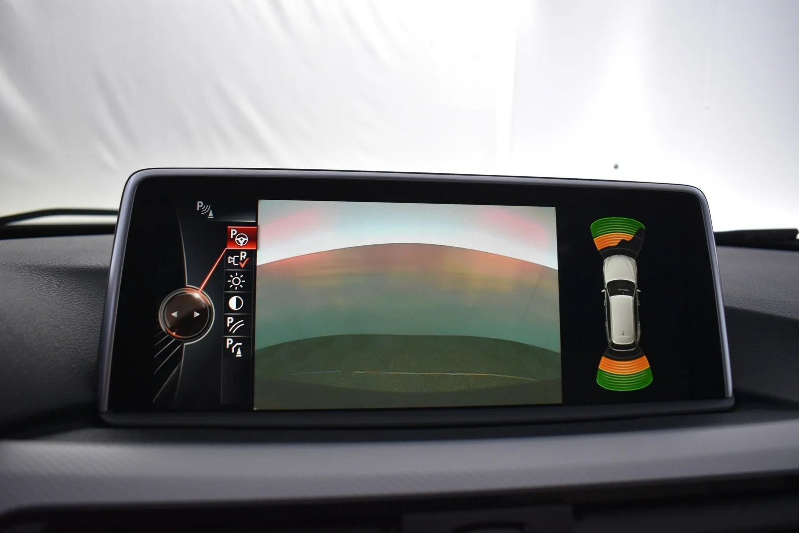 Car Image - 6ZdzVTsRxfkqzrURMAE1I2
