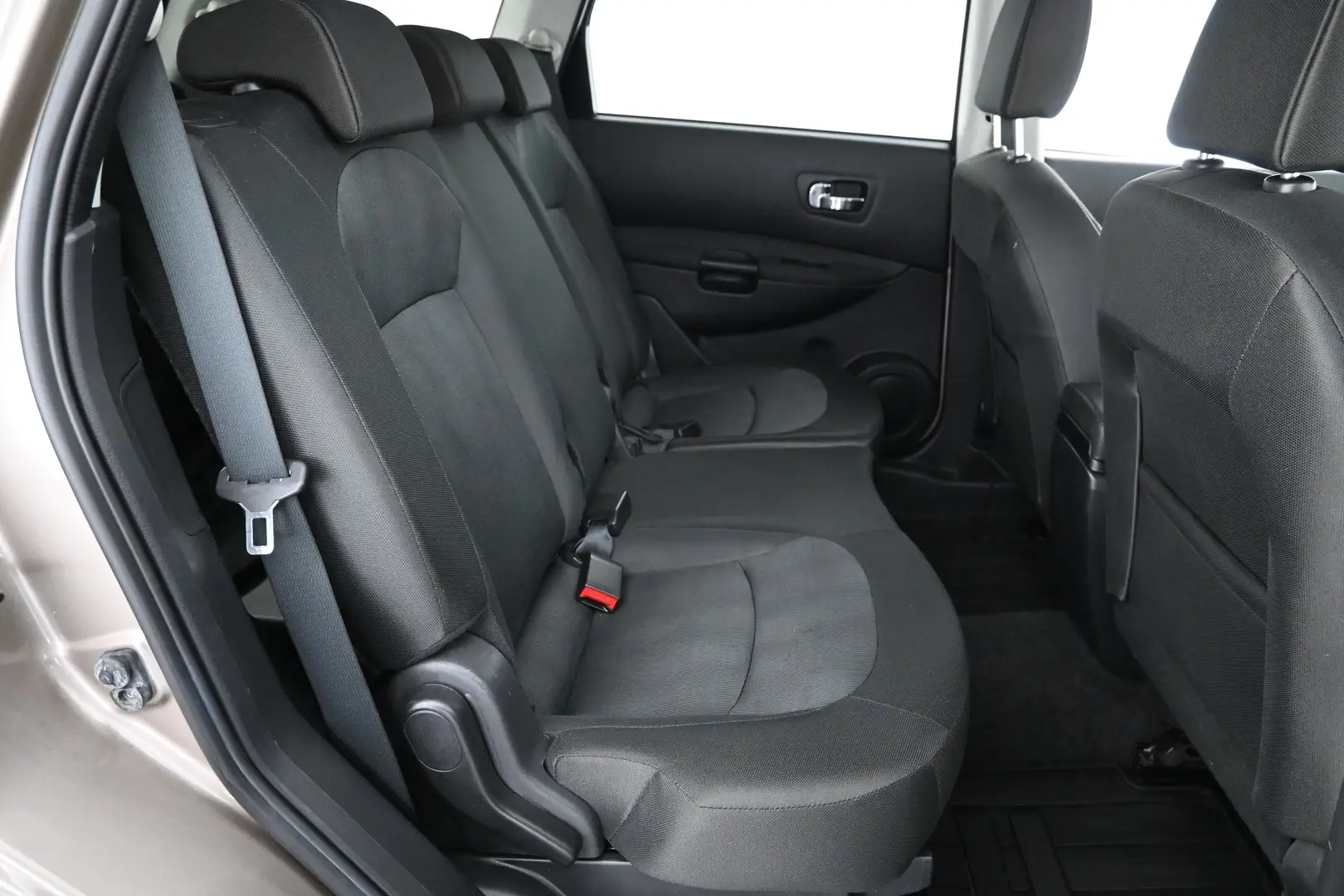 Car Image - 2Gy6rrO5FvbypRcYPHAspe