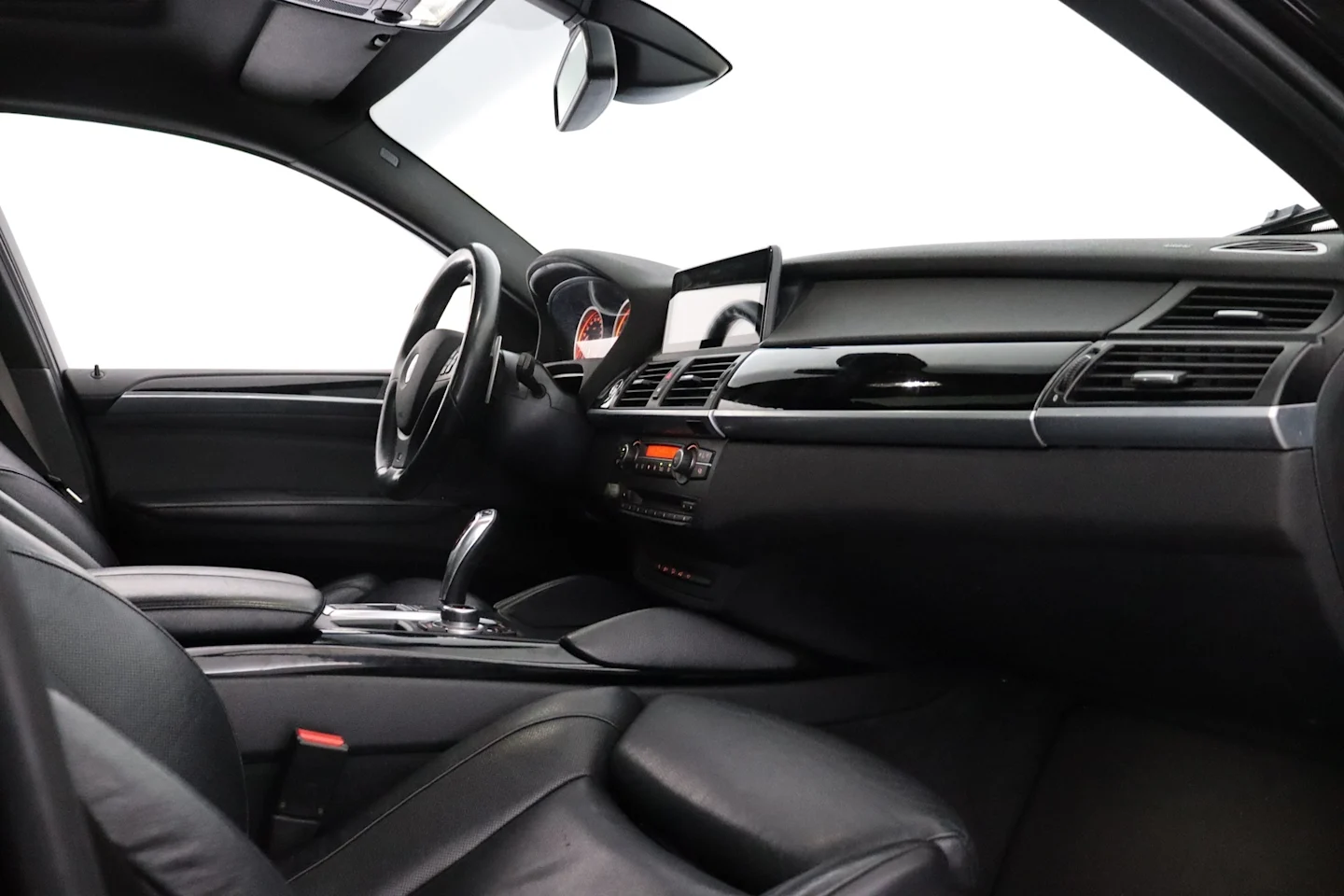 Car Image - 18ZJARyWpLz29zEtYC3AUK