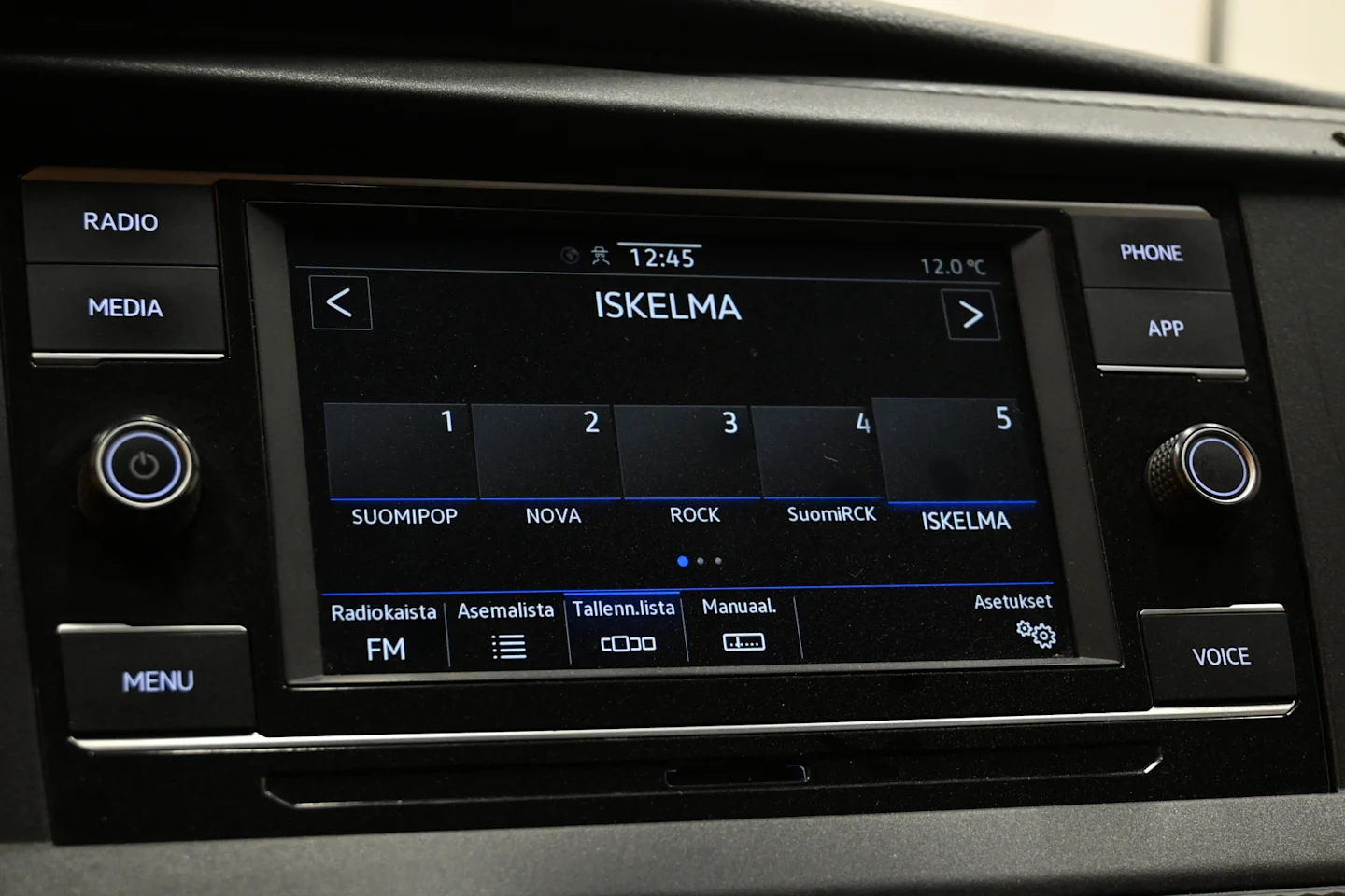Car Image - ZyW2oKsnThRb8ZLBKBFoB